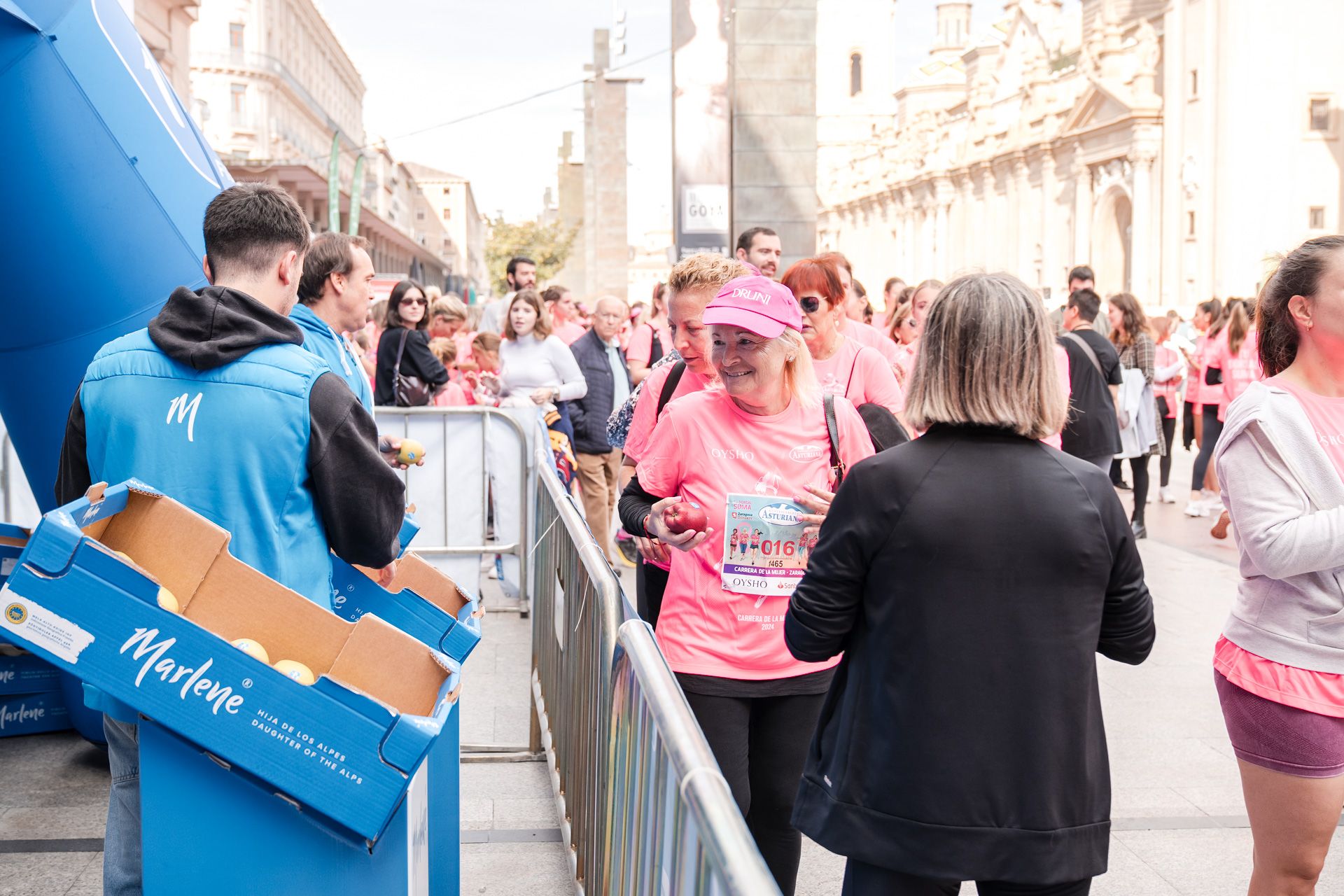 Las mejores fotos de la Carrera de la Mujer Central Lechera Asturiana de Zaragoza 2024 375