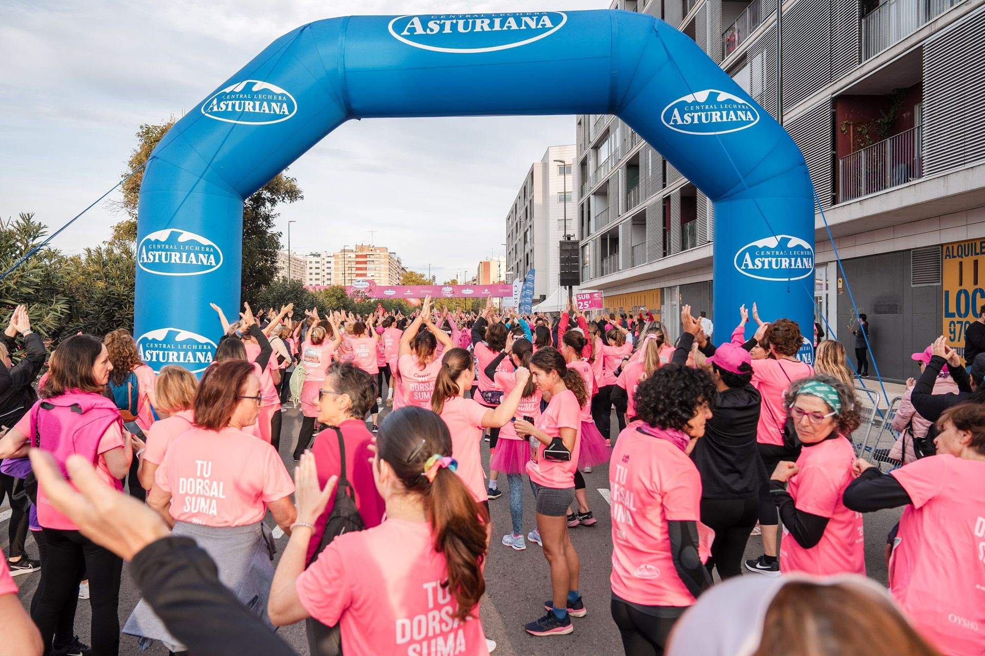 Las mejores fotos de la Carrera de la Mujer Central Lechera Asturiana de Zaragoza 2024 30