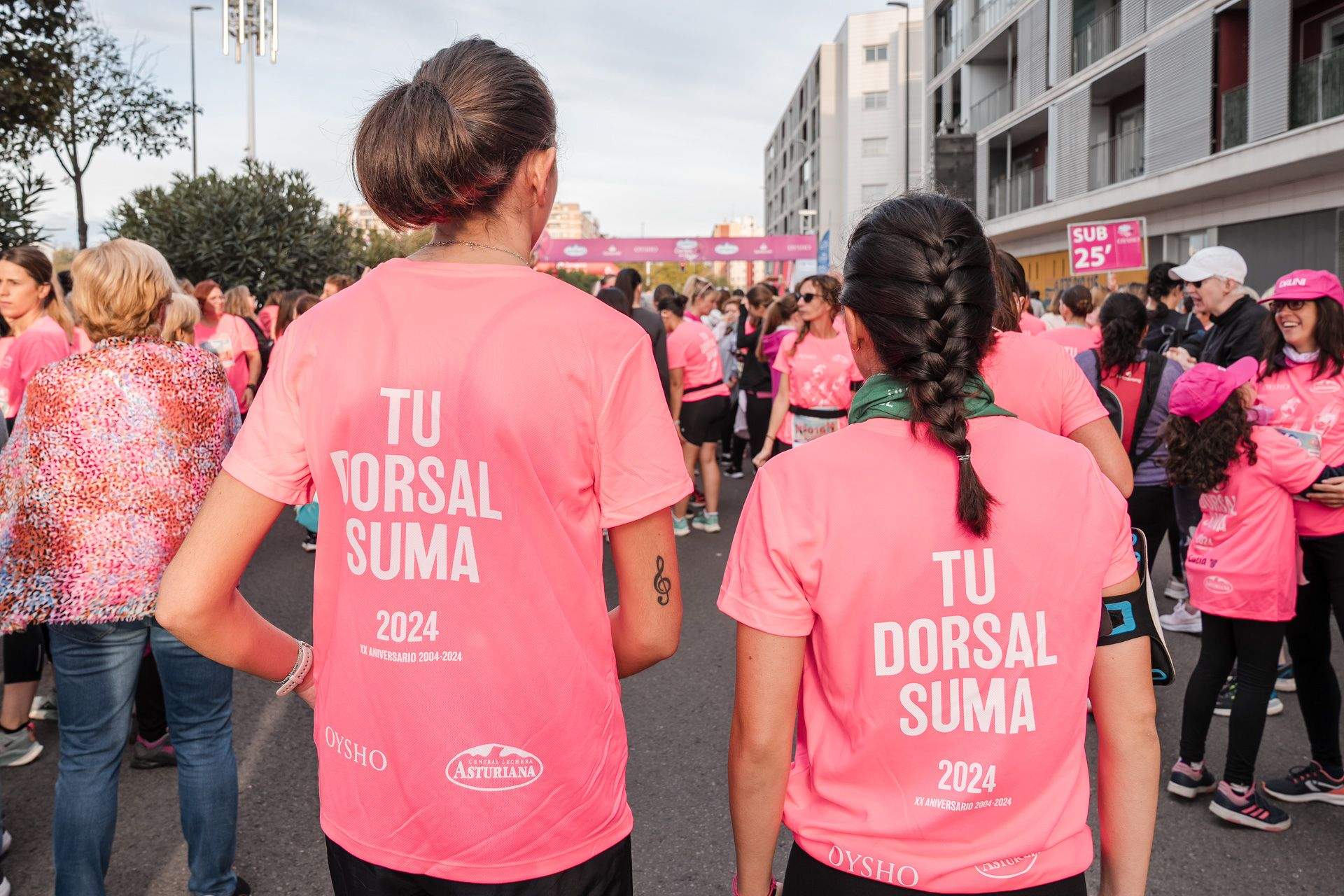 Las mejores fotos de la Carrera de la Mujer Central Lechera Asturiana de Zaragoza 2024 31