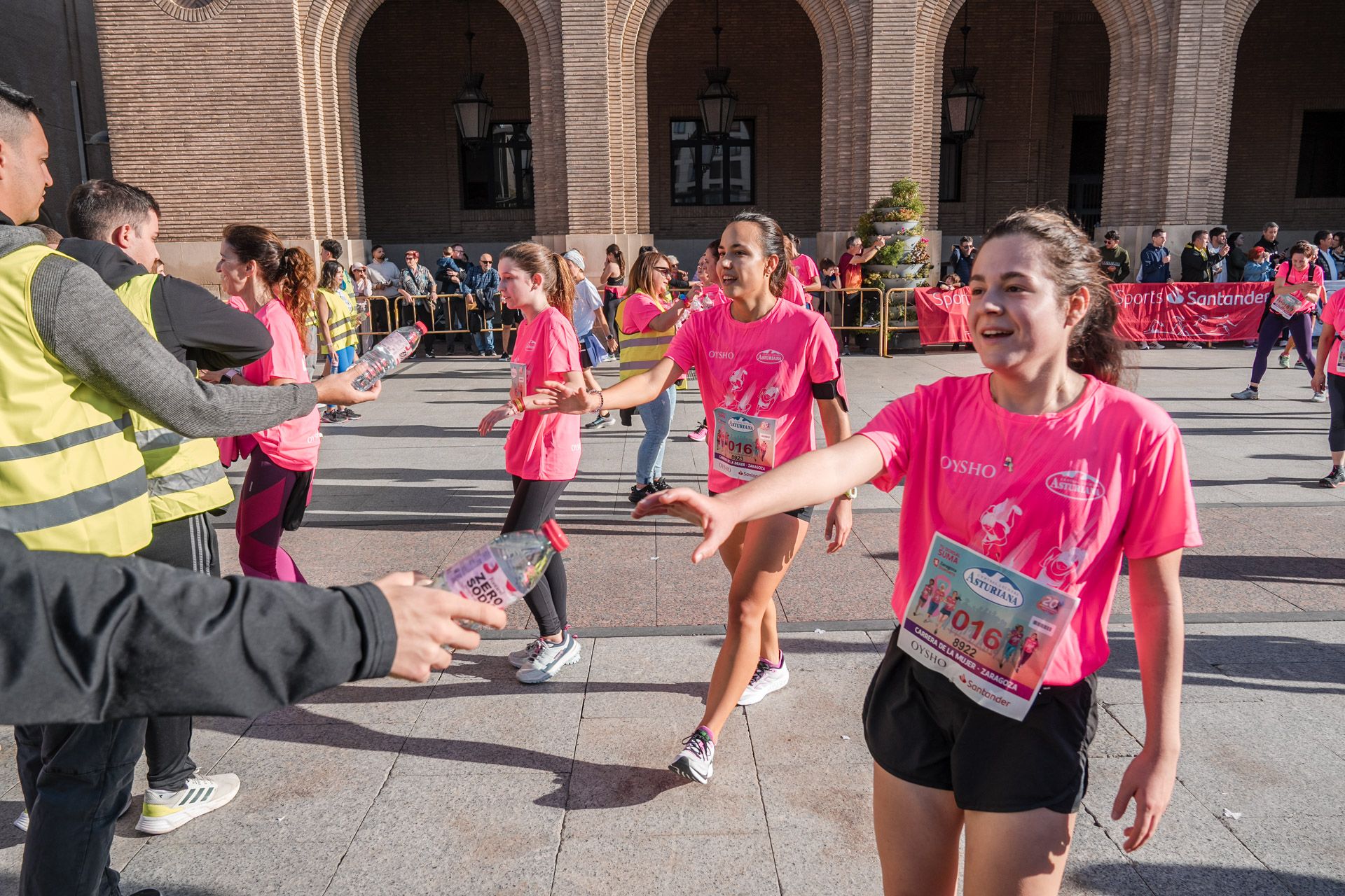 Las mejores fotos de la Carrera de la Mujer Central Lechera Asturiana de Zaragoza 2024 265