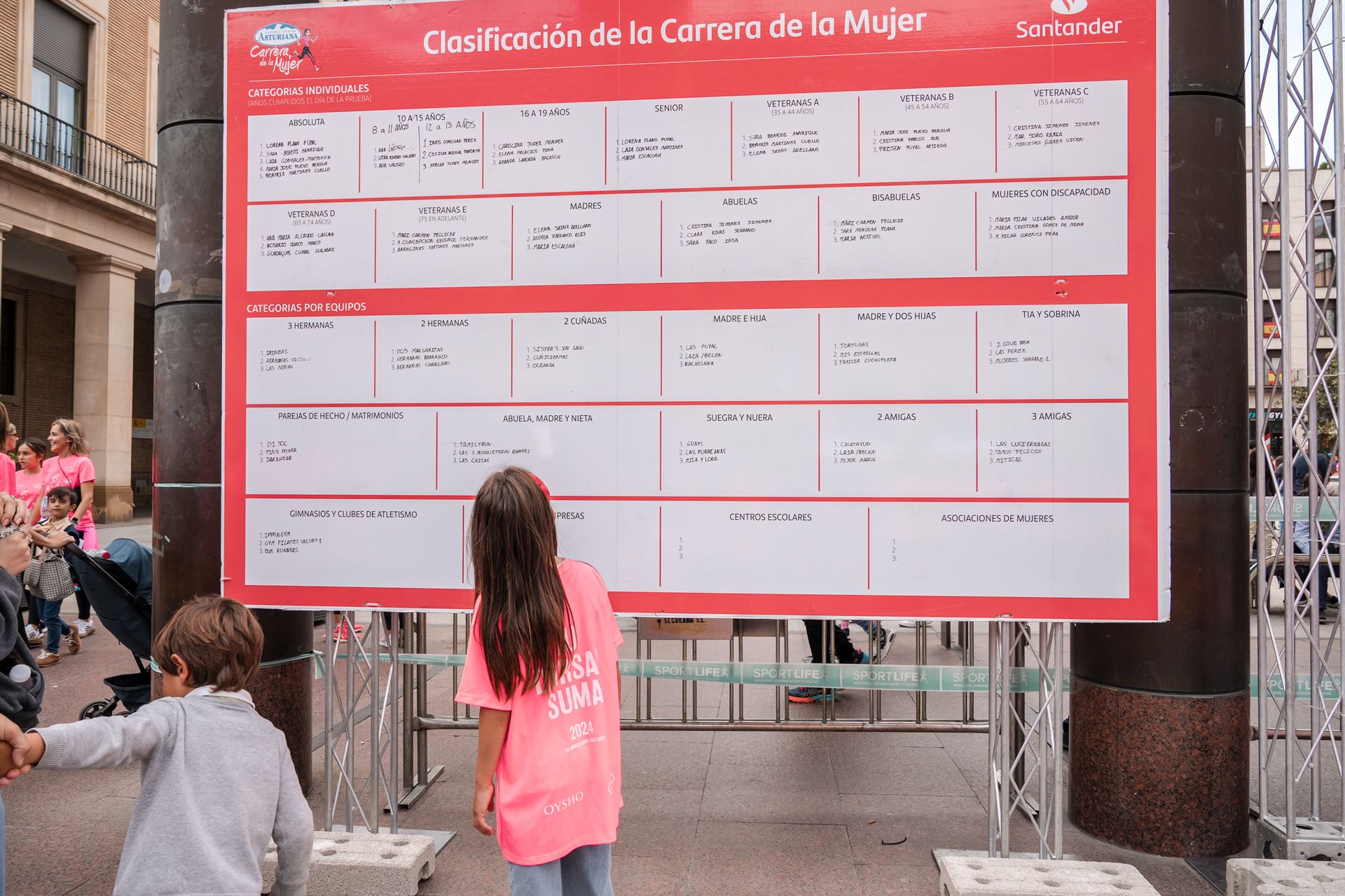 Las mejores fotos de la Carrera de la Mujer Central Lechera Asturiana de Zaragoza 2024 389