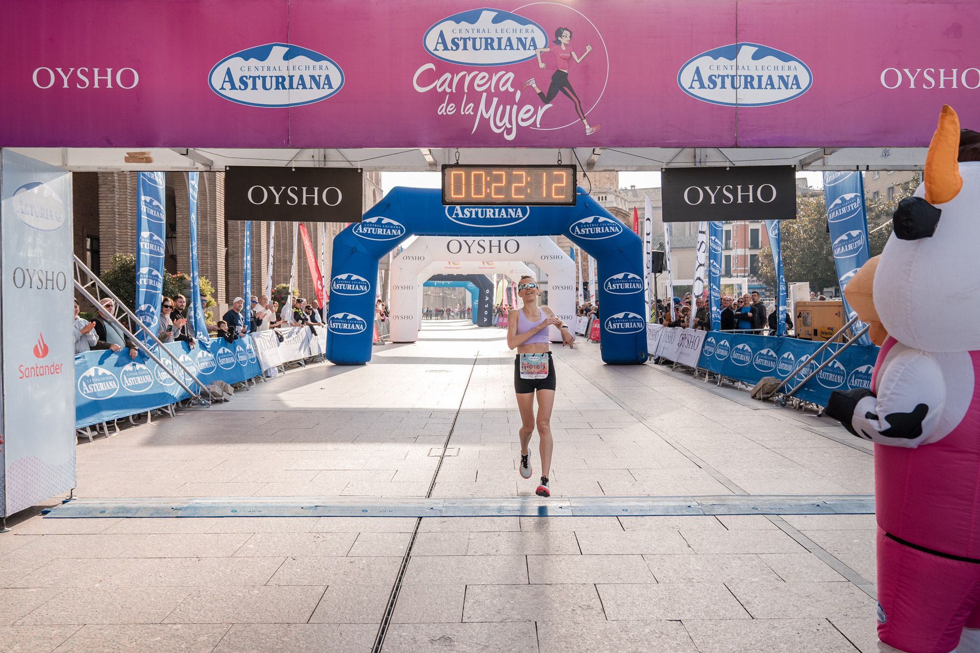 Las mejores fotos de la Carrera de la Mujer Central Lechera Asturiana de Zaragoza 2024 168