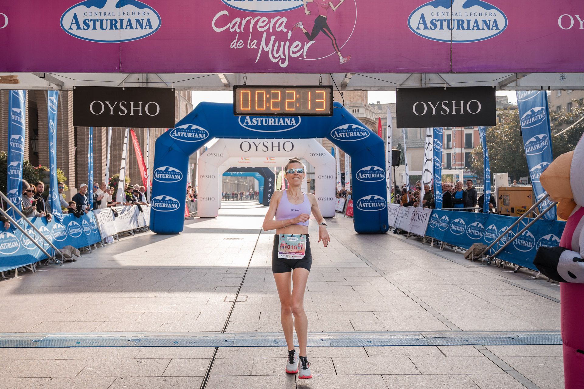 Las mejores fotos de la Carrera de la Mujer Central Lechera Asturiana de Zaragoza 2024 169