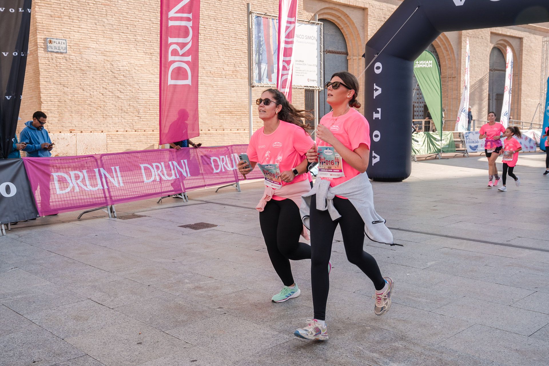 Las mejores fotos de la Carrera de la Mujer Central Lechera Asturiana de Zaragoza 2024 288