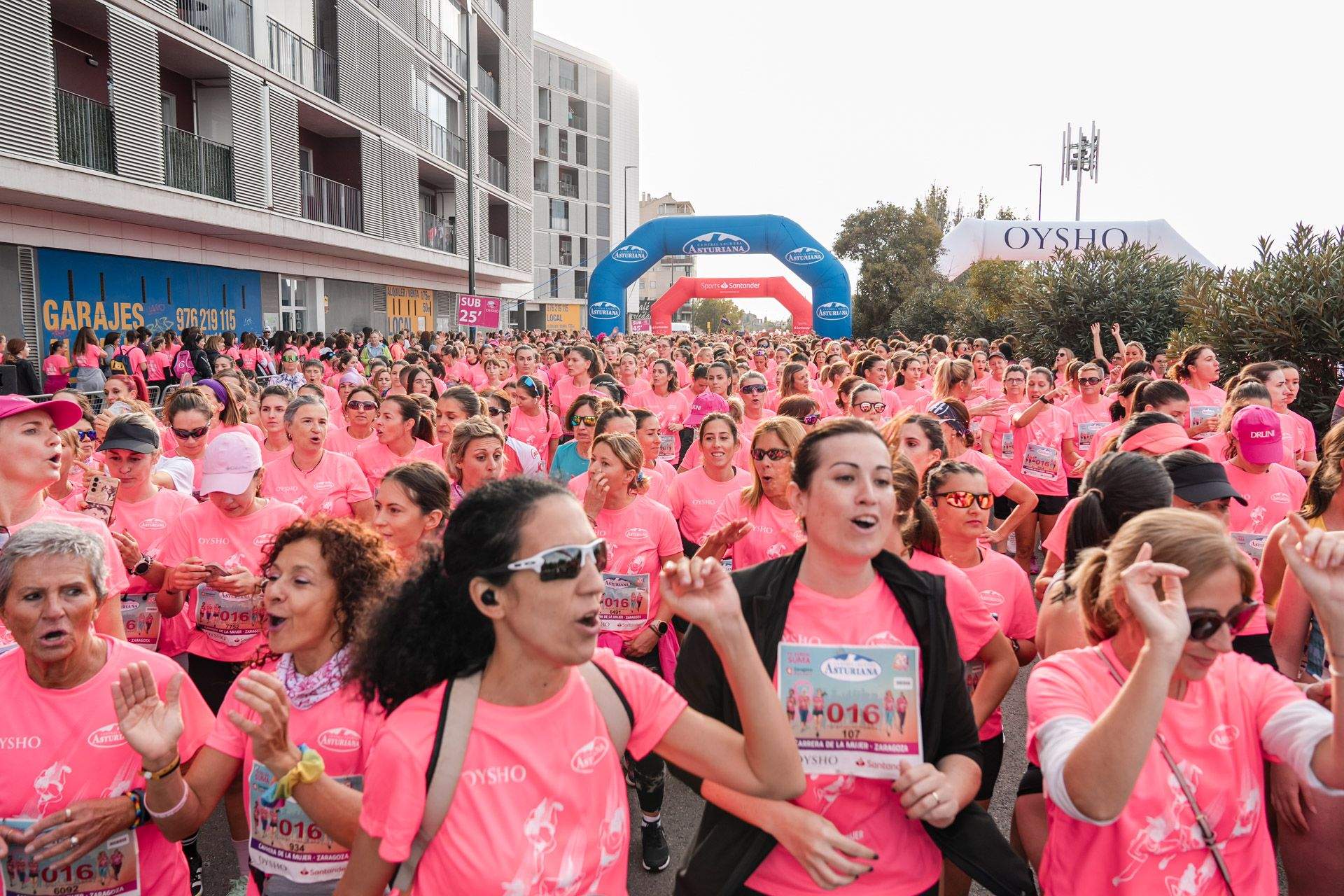 Las mejores fotos de la Carrera de la Mujer Central Lechera Asturiana de Zaragoza 2024 62