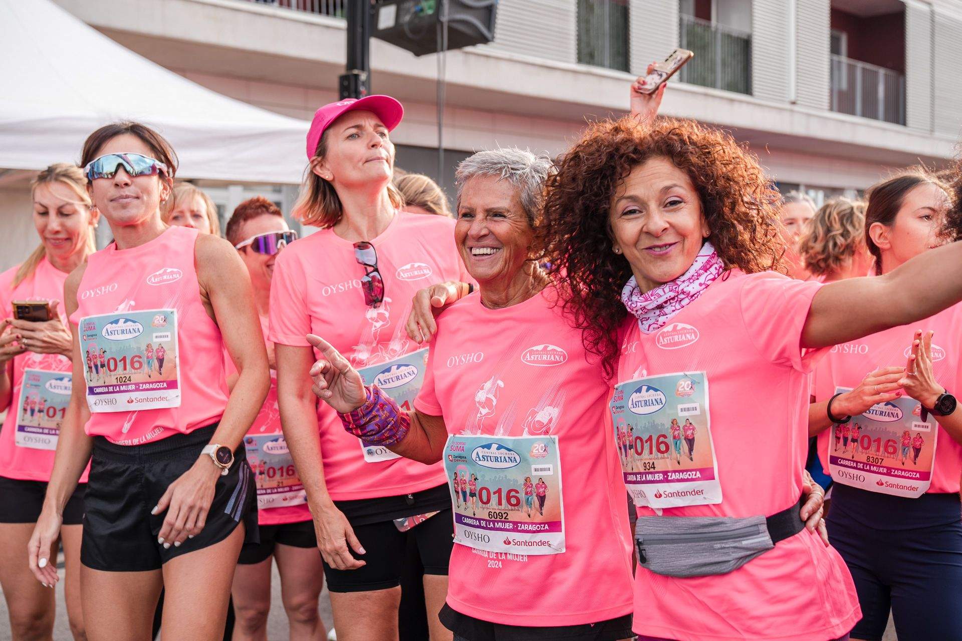 Las mejores fotos de la Carrera de la Mujer Central Lechera Asturiana de Zaragoza 2024 63