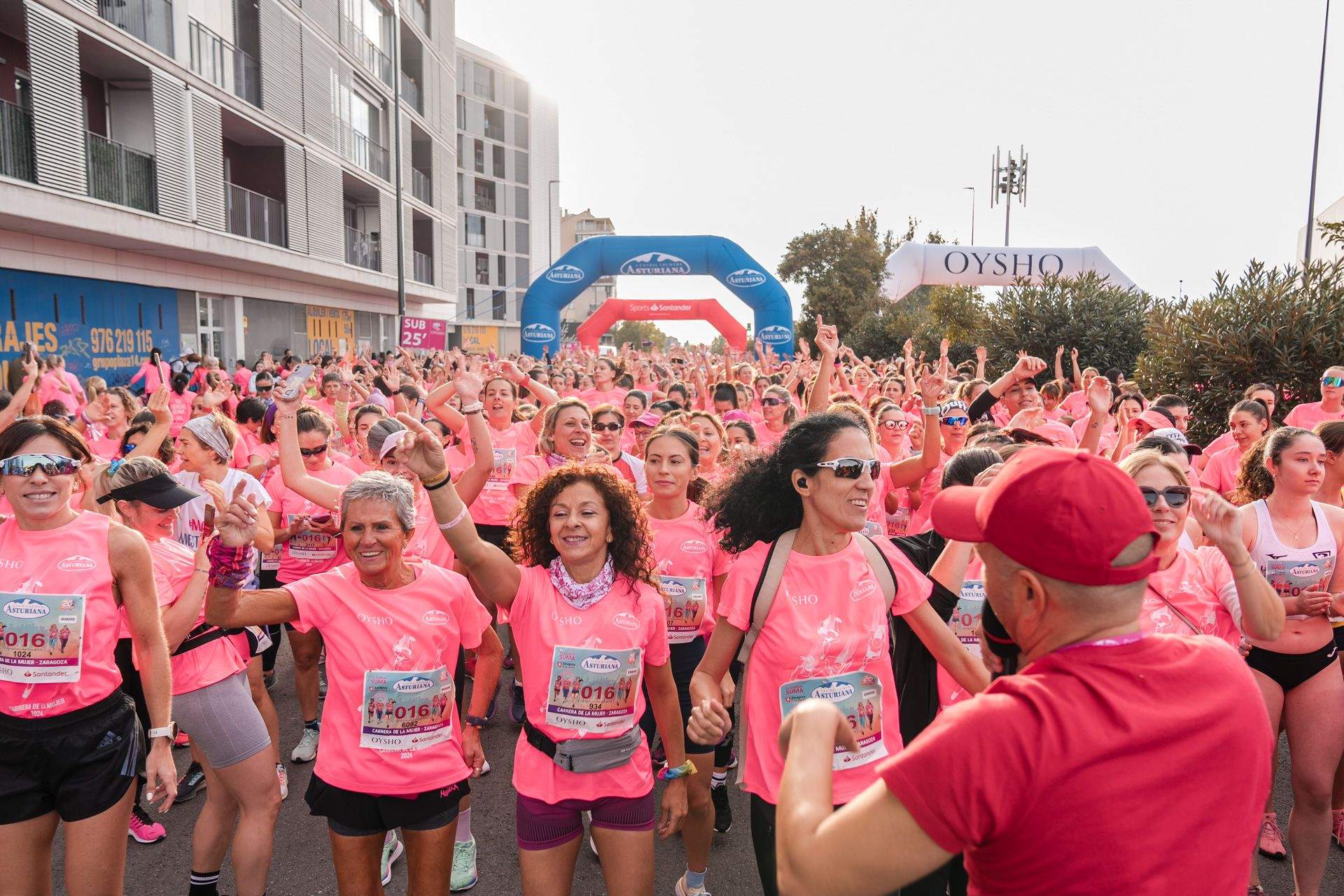 Las mejores fotos de la Carrera de la Mujer Central Lechera Asturiana de Zaragoza 2024 67