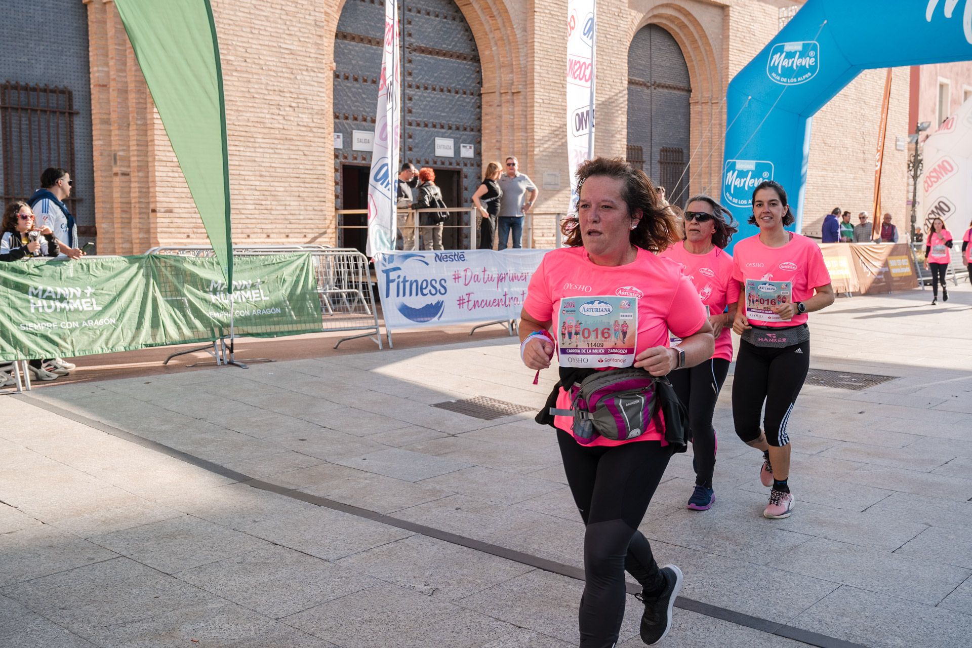 Las mejores fotos de la Carrera de la Mujer Central Lechera Asturiana de Zaragoza 2024 297