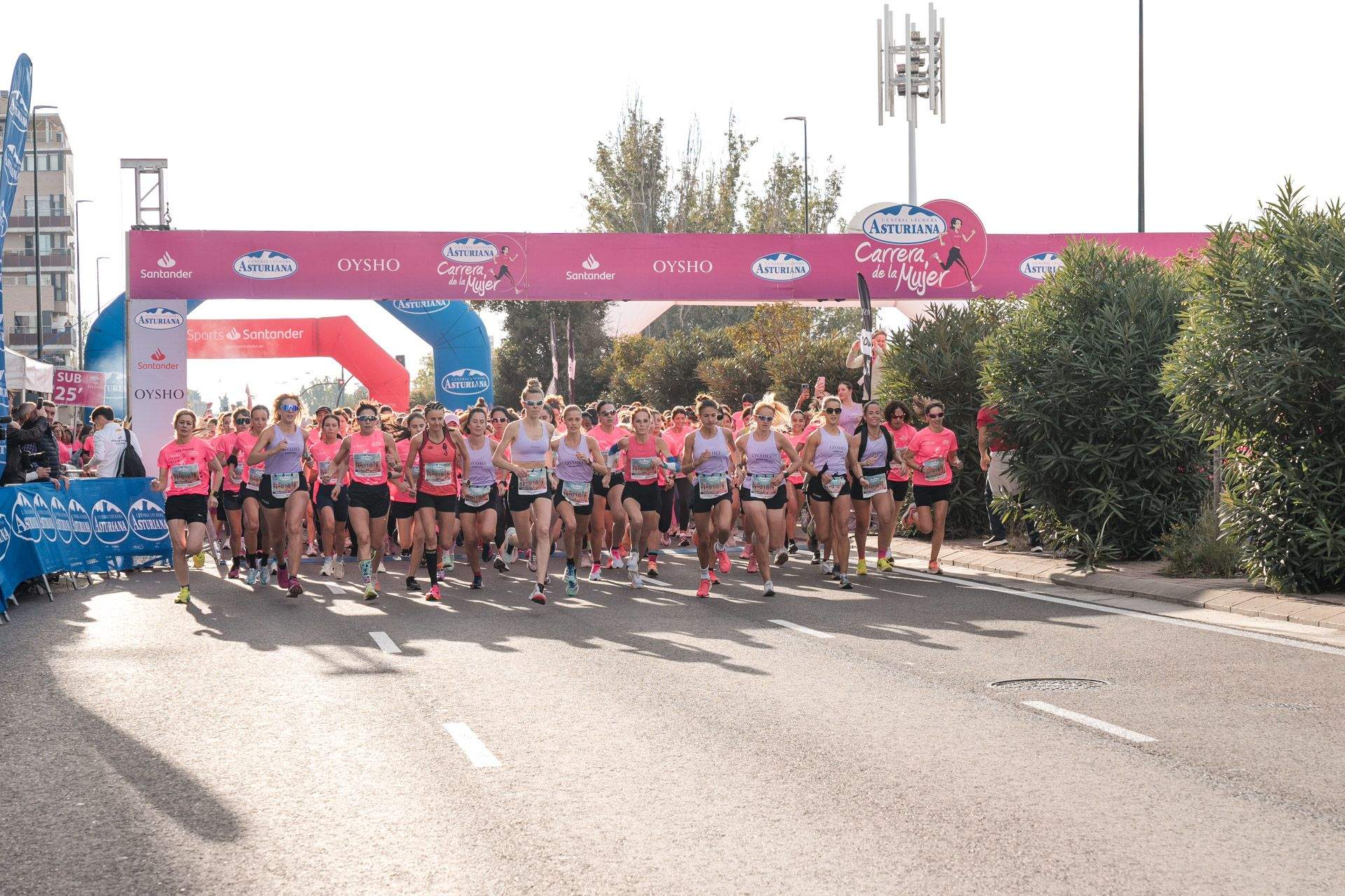 Las mejores fotos de la Carrera de la Mujer Central Lechera Asturiana de Zaragoza 2024 75