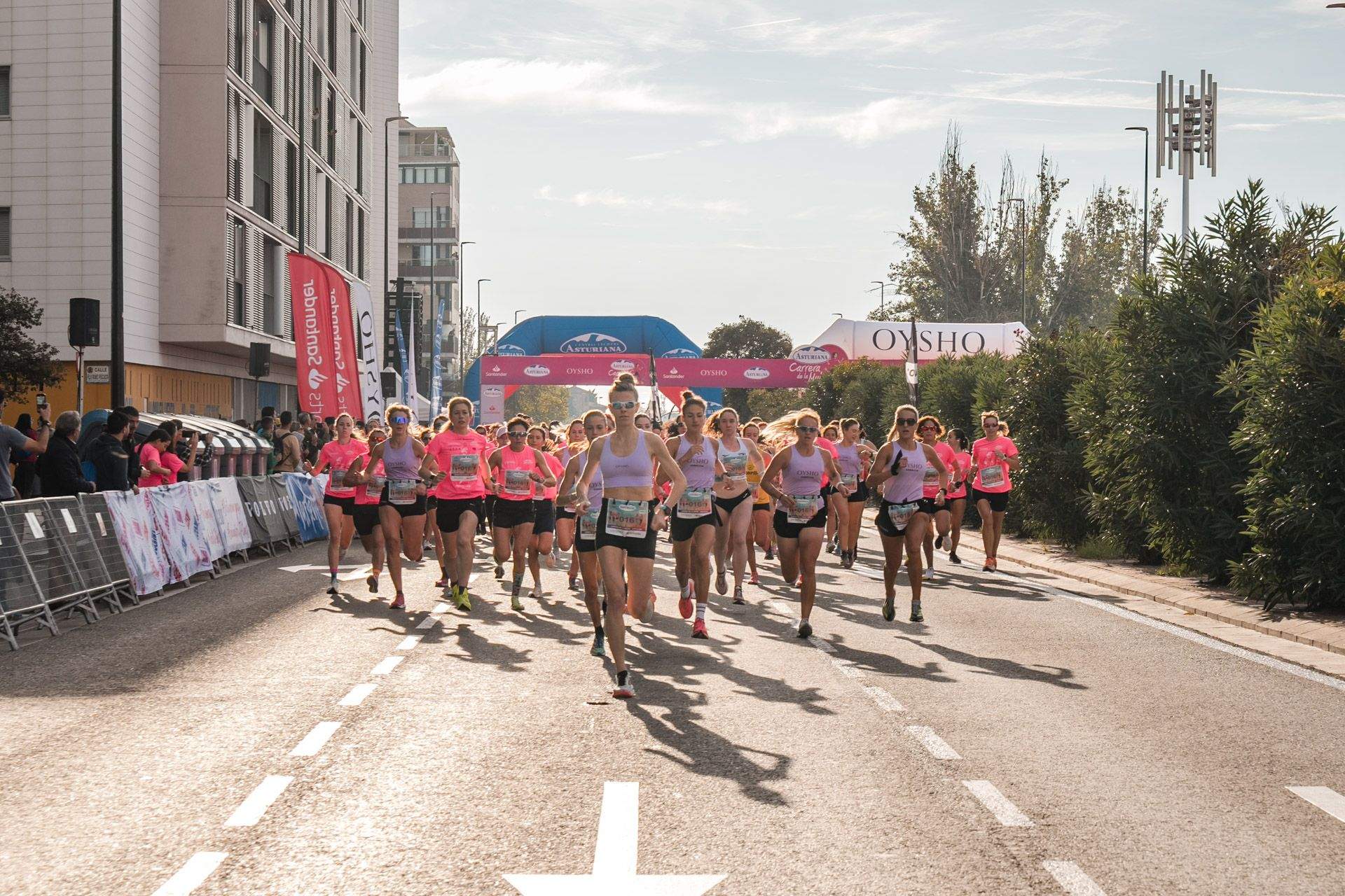 Las mejores fotos de la Carrera de la Mujer Central Lechera Asturiana de Zaragoza 2024 78