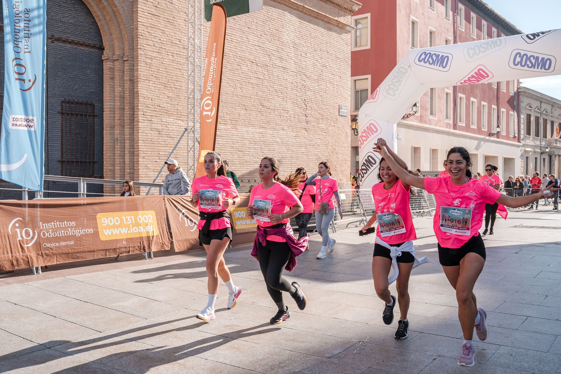 Las mejores fotos de la Carrera de la Mujer Central Lechera Asturiana de Zaragoza 2024 308