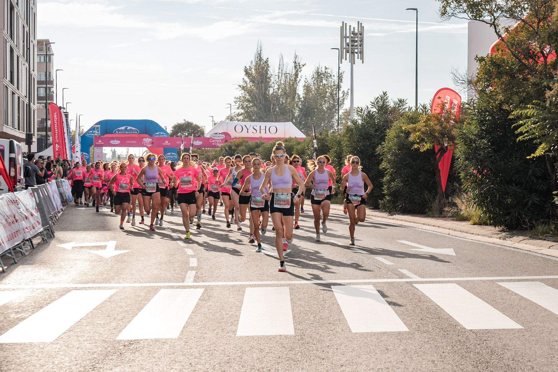 Las mejores fotos de la Carrera de la Mujer Central Lechera Asturiana de Zaragoza 2024 79