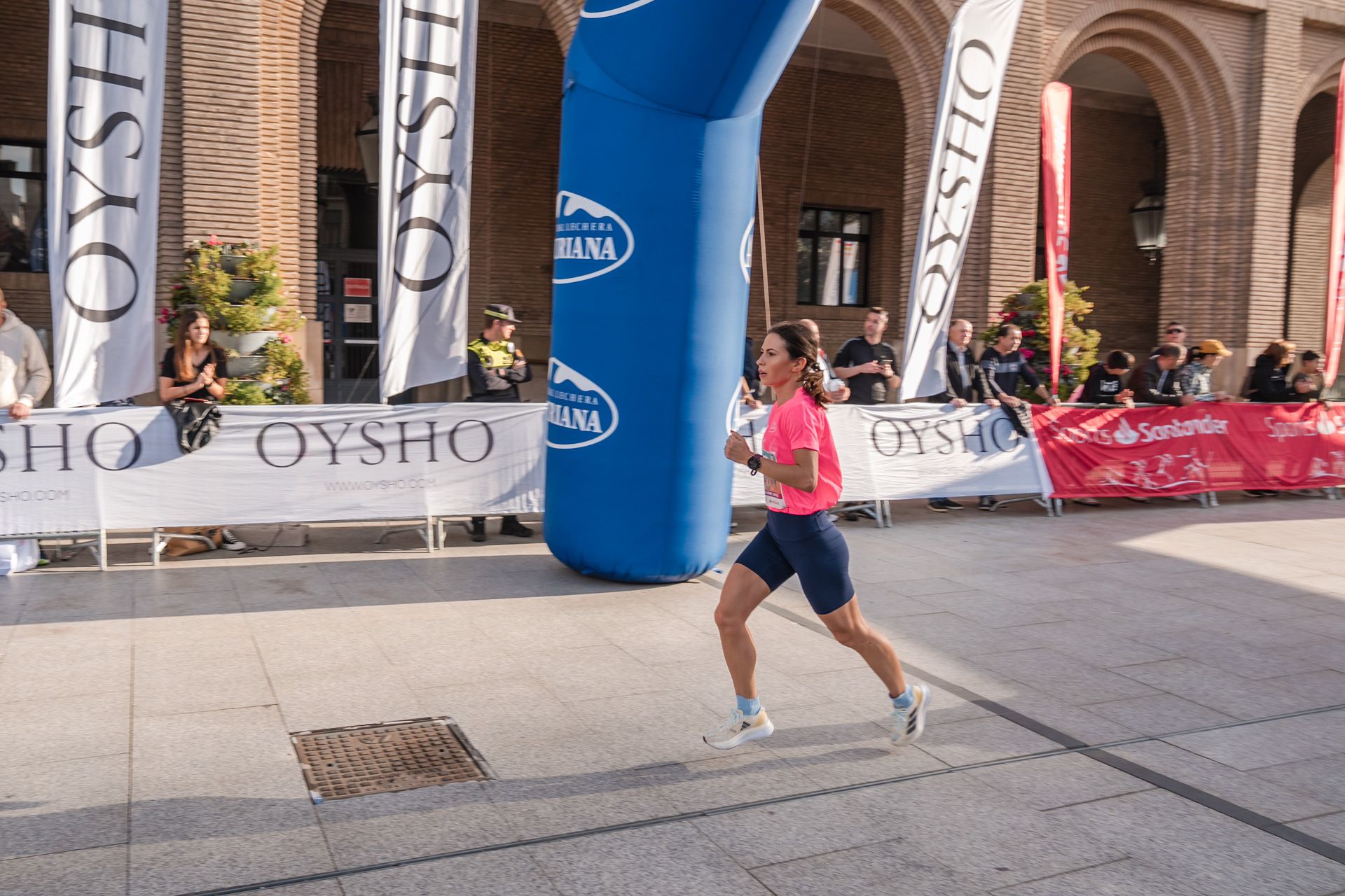 Las mejores fotos de la Carrera de la Mujer Central Lechera Asturiana de Zaragoza 2024 195