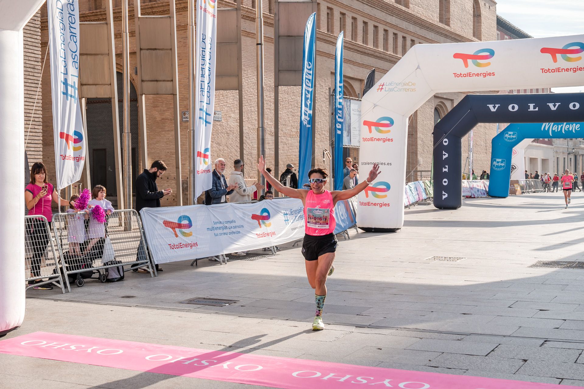 Las mejores fotos de la Carrera de la Mujer Central Lechera Asturiana de Zaragoza 2024 197