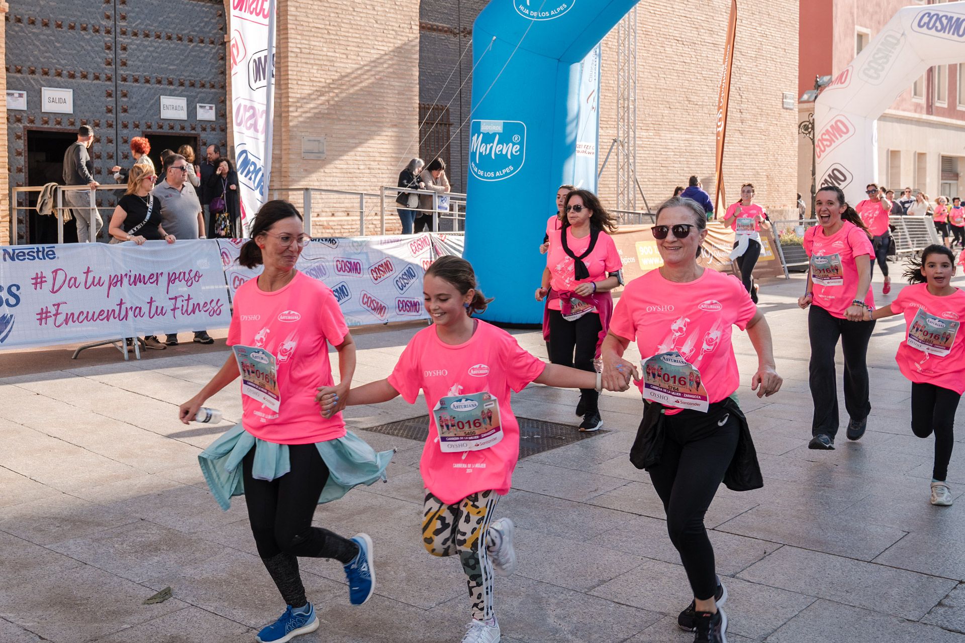 Las mejores fotos de la Carrera de la Mujer Central Lechera Asturiana de Zaragoza 2024 314