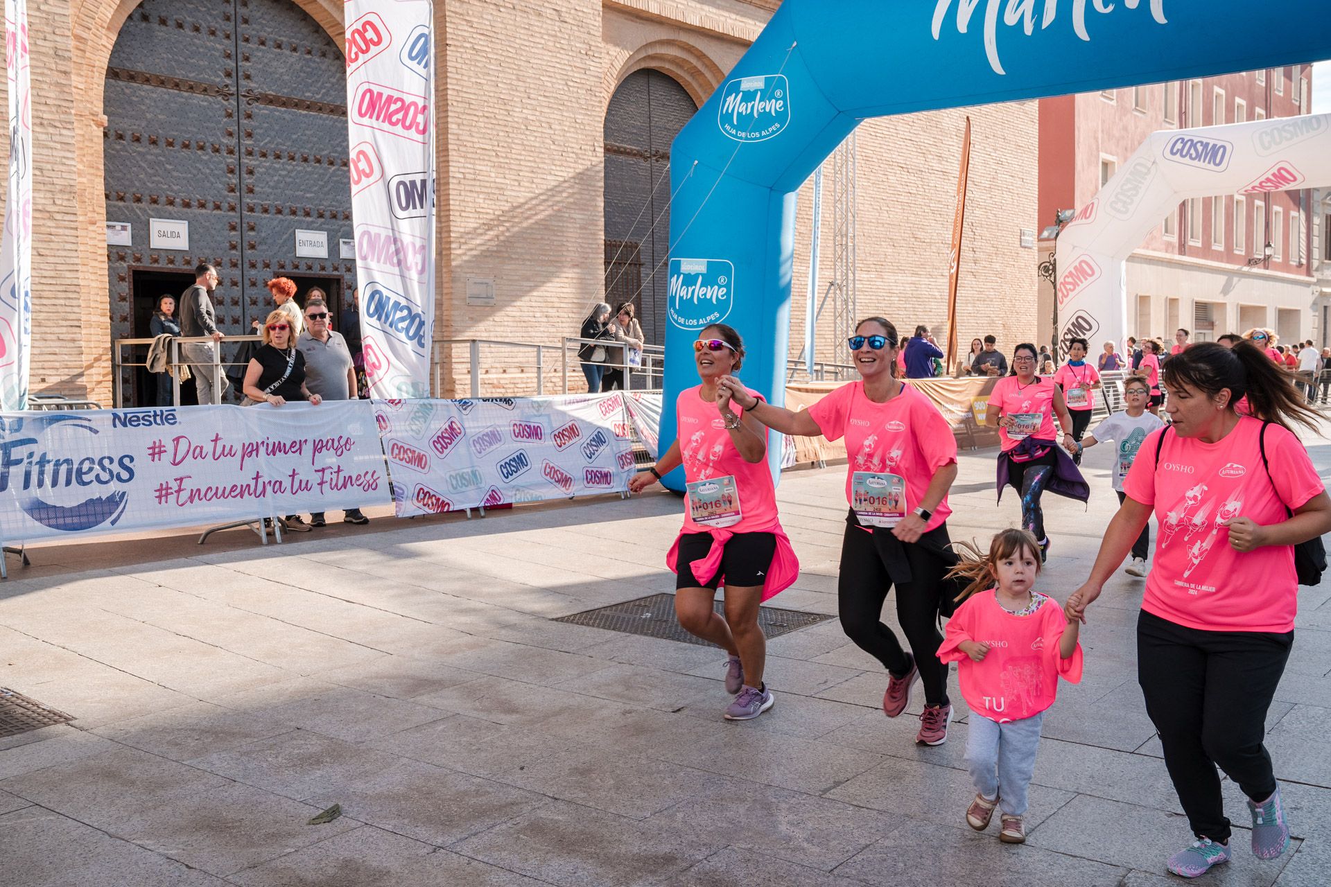 Las mejores fotos de la Carrera de la Mujer Central Lechera Asturiana de Zaragoza 2024 315