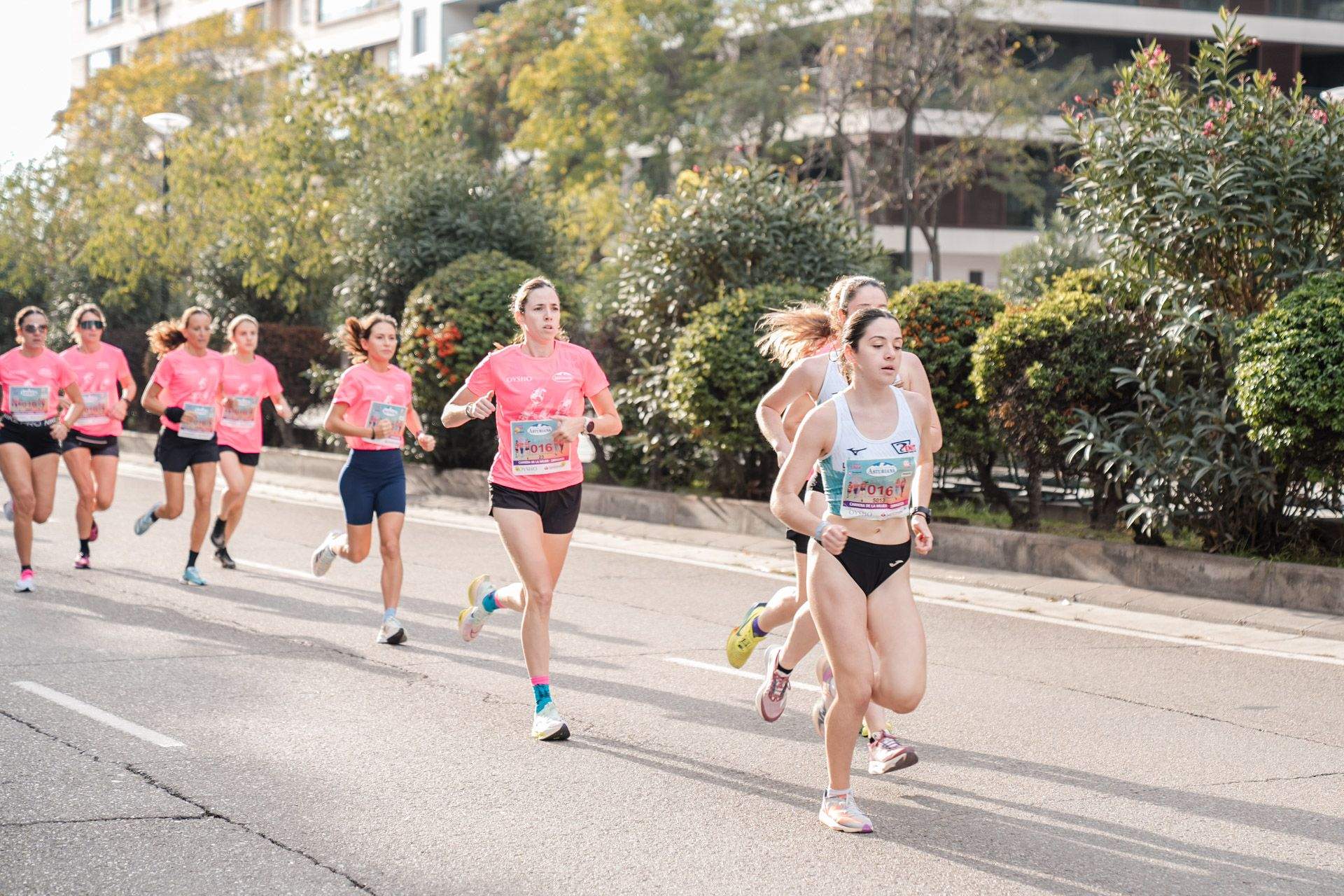 Las mejores fotos de la Carrera de la Mujer Central Lechera Asturiana de Zaragoza 2024 86
