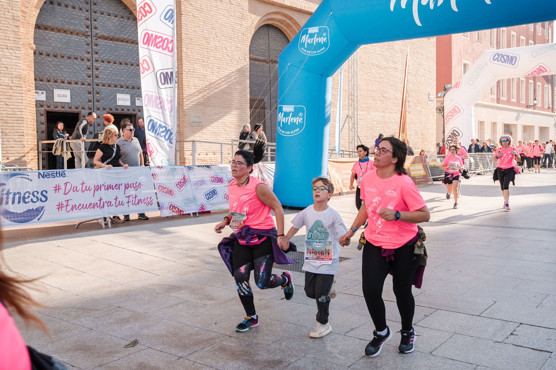 Las mejores fotos de la Carrera de la Mujer Central Lechera Asturiana de Zaragoza 2024 316