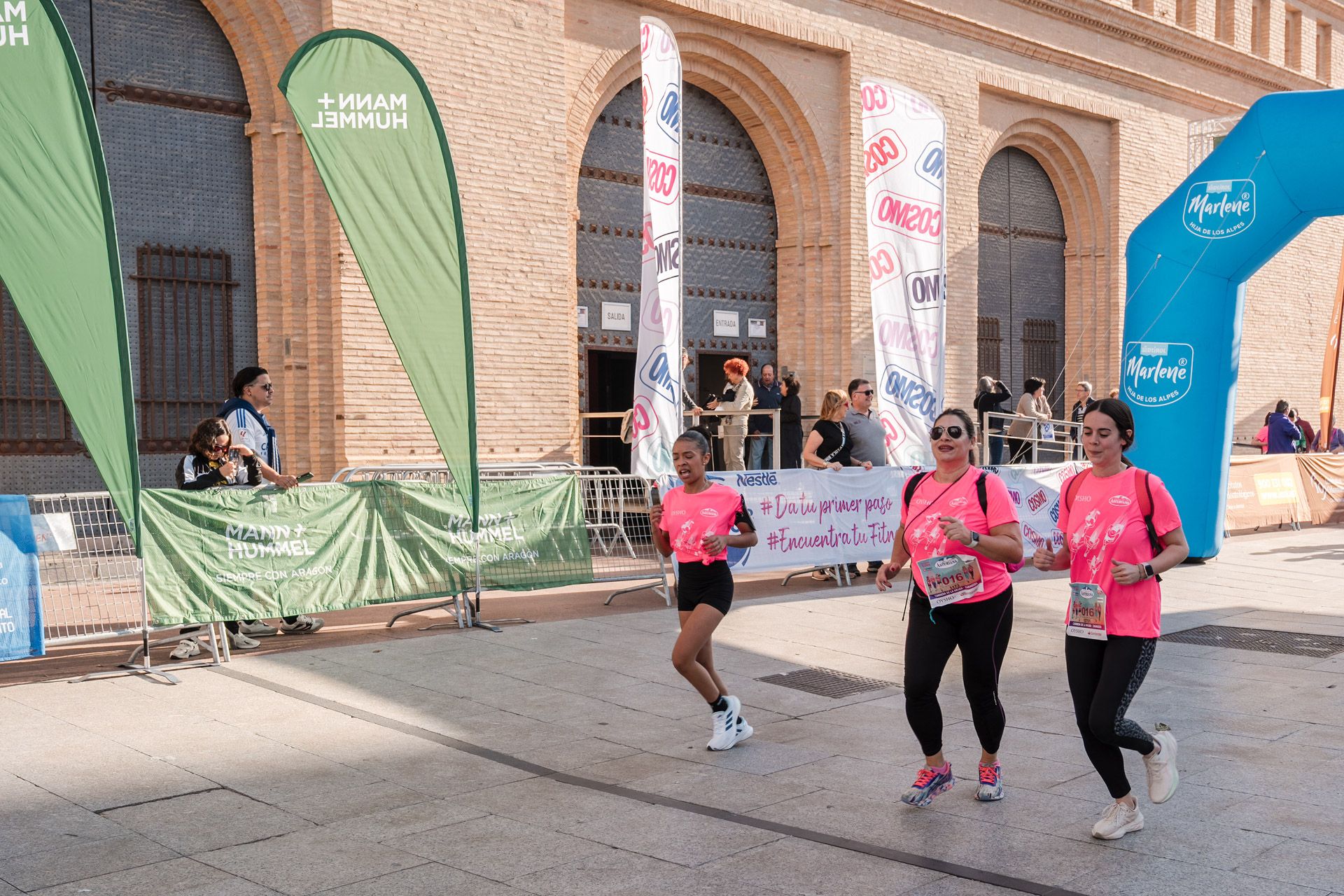 Las mejores fotos de la Carrera de la Mujer Central Lechera Asturiana de Zaragoza 2024 318