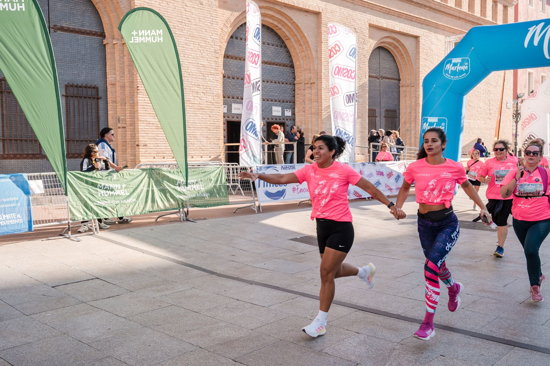 Las mejores fotos de la Carrera de la Mujer Central Lechera Asturiana de Zaragoza 2024 319