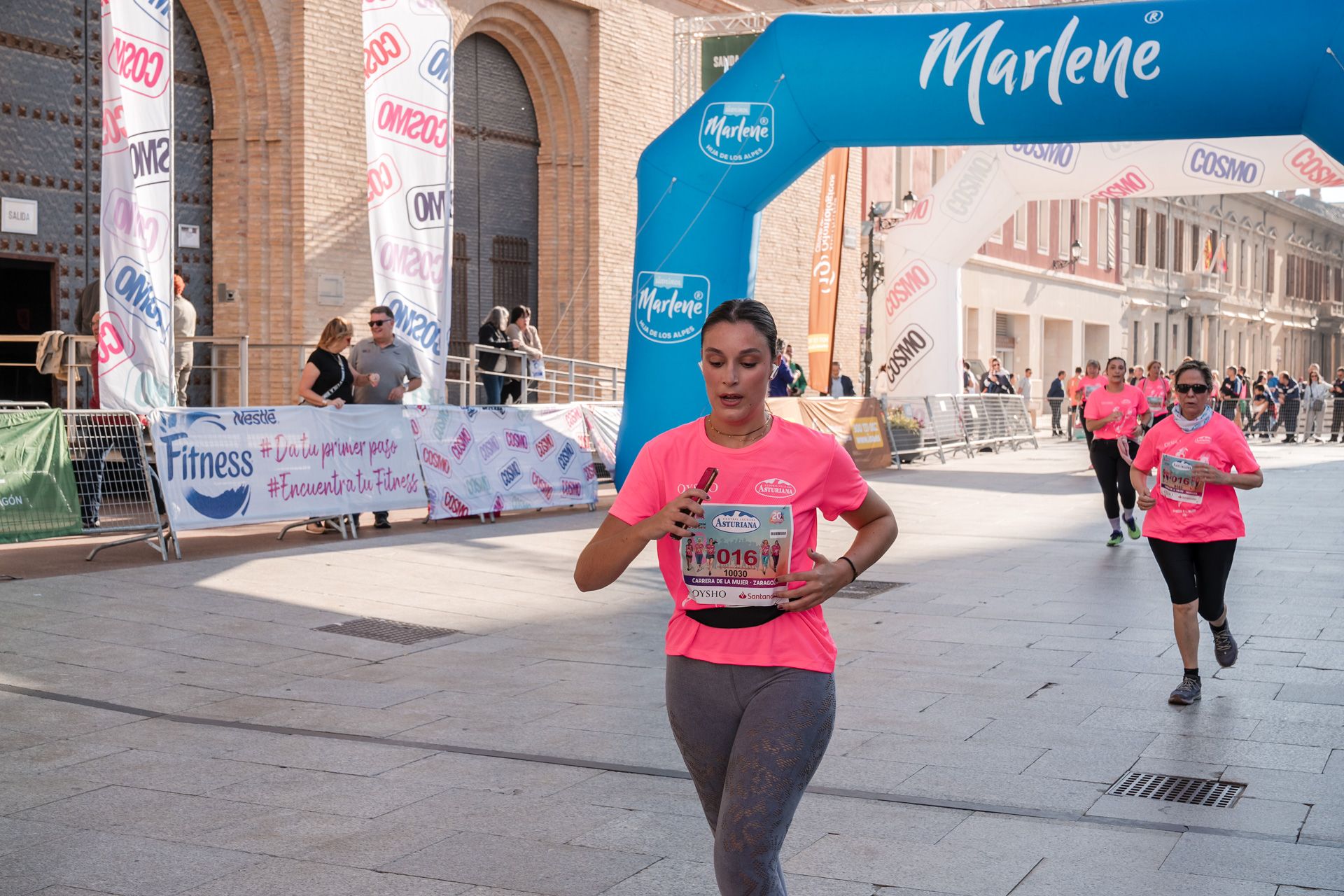 Las mejores fotos de la Carrera de la Mujer Central Lechera Asturiana de Zaragoza 2024 322