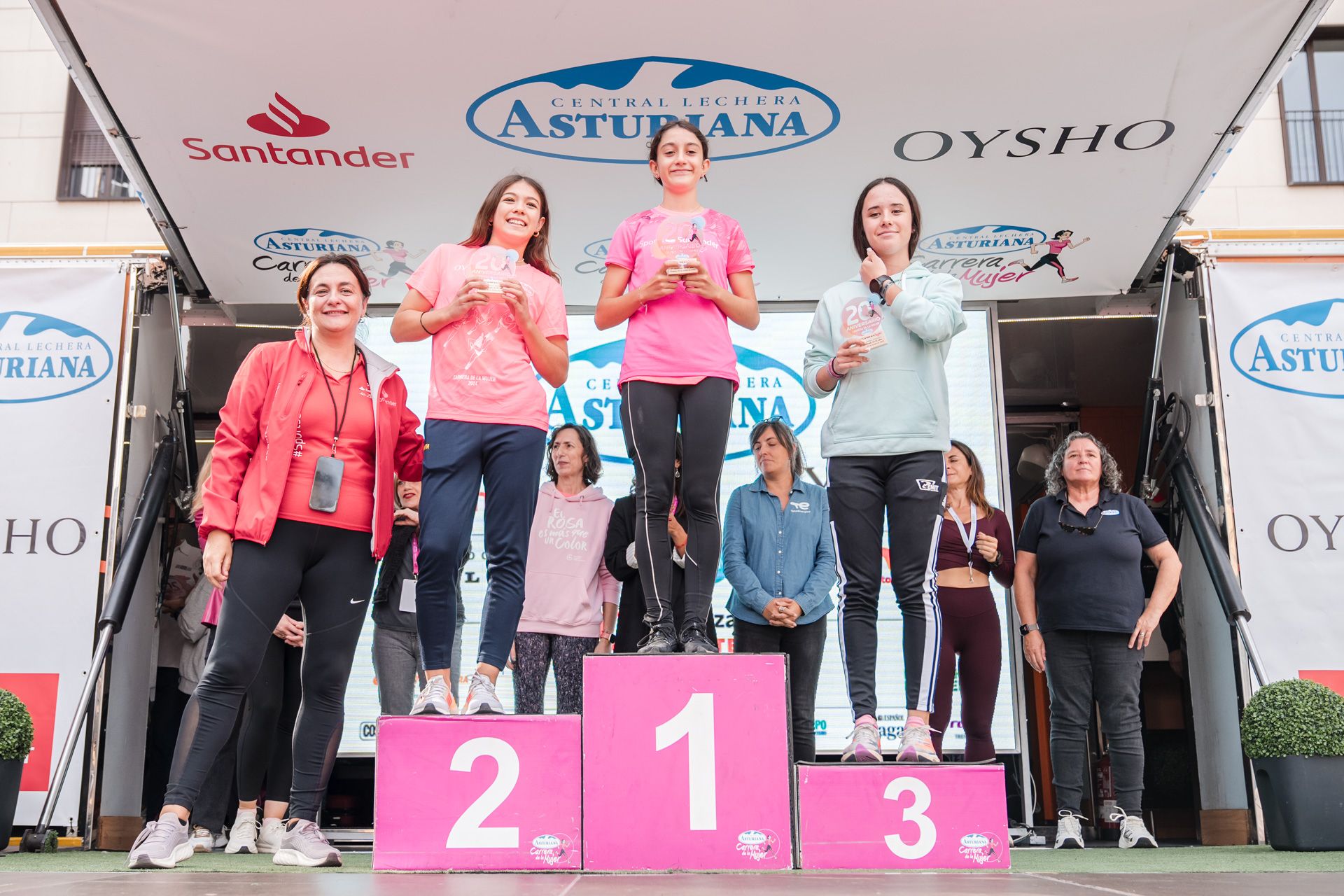 Las mejores fotos de la Carrera de la Mujer Central Lechera Asturiana de Zaragoza 2024 453