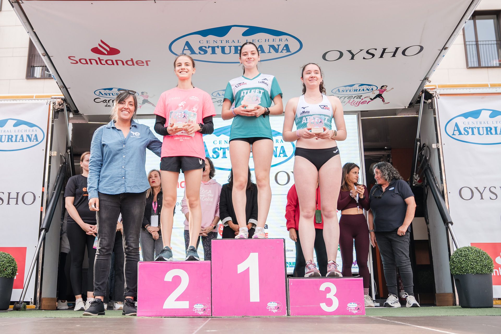 Las mejores fotos de la Carrera de la Mujer Central Lechera Asturiana de Zaragoza 2024 454