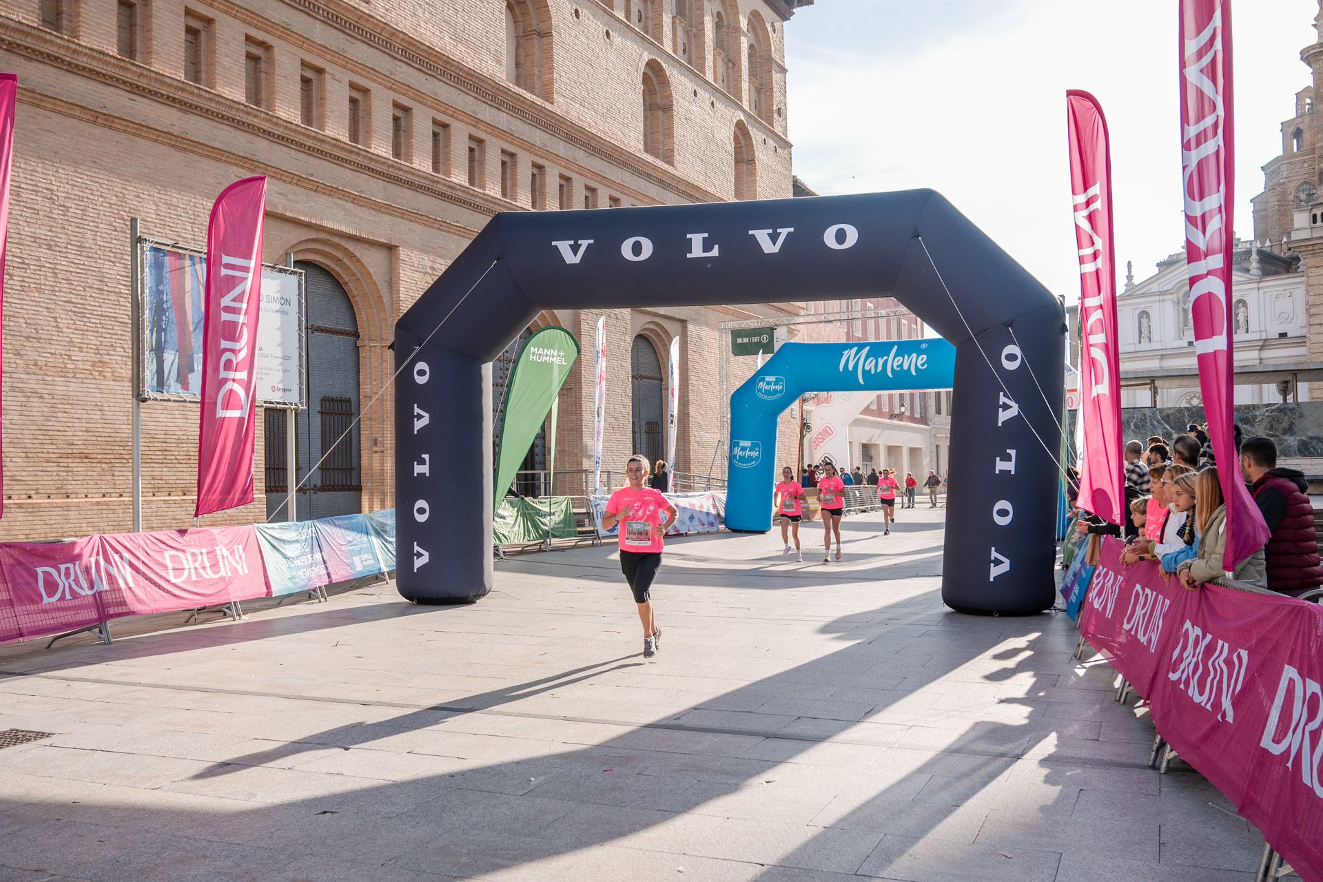 Las mejores fotos de la Carrera de la Mujer Central Lechera Asturiana de Zaragoza 2024 220
