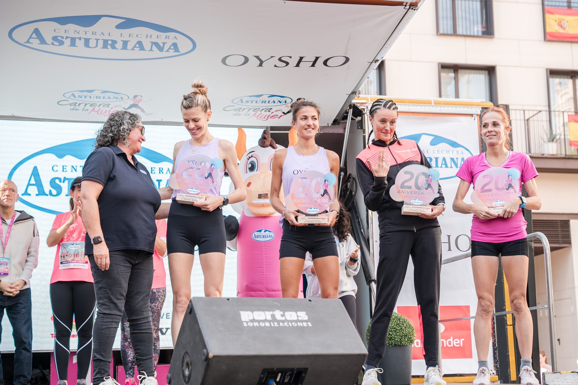 Las mejores fotos de la Carrera de la Mujer Central Lechera Asturiana de Zaragoza 2024 348