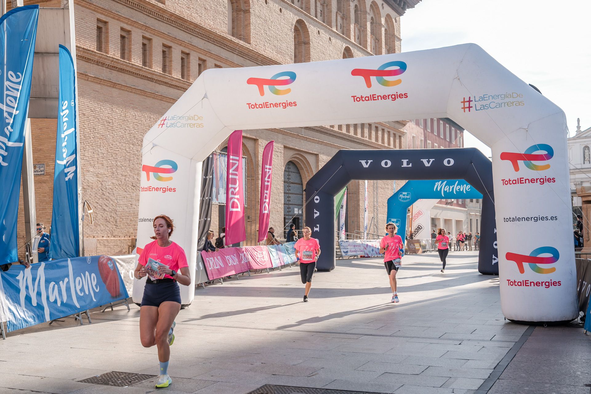 Las mejores fotos de la Carrera de la Mujer Central Lechera Asturiana de Zaragoza 2024 232