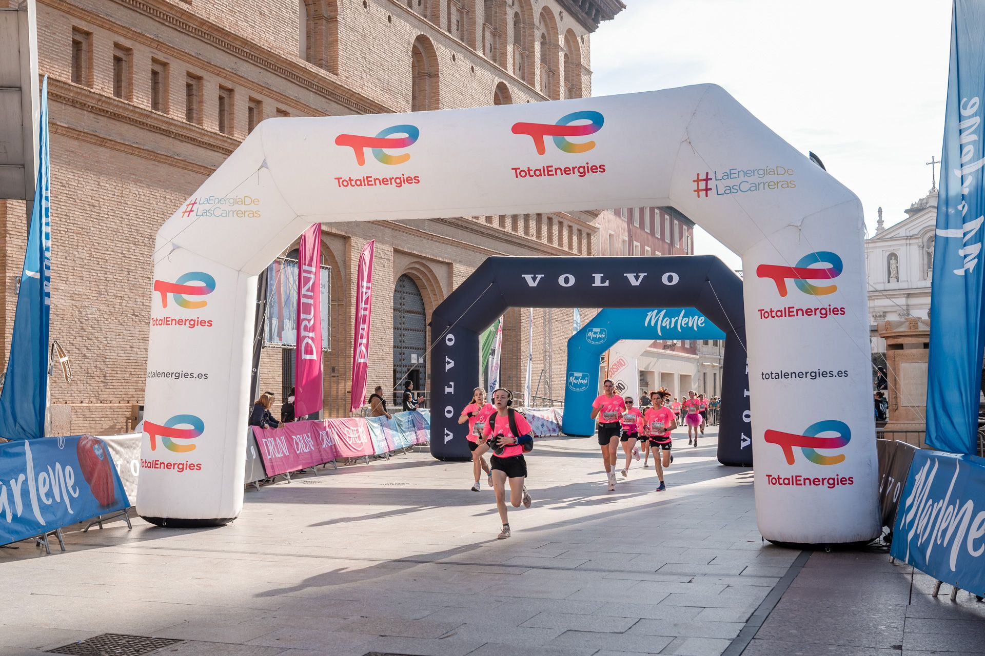 Las mejores fotos de la Carrera de la Mujer Central Lechera Asturiana de Zaragoza 2024 233