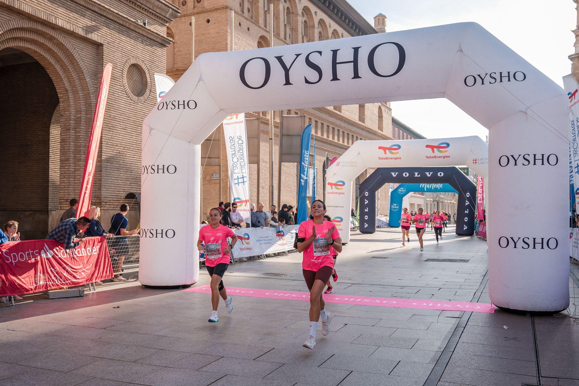 Las mejores fotos de la Carrera de la Mujer Central Lechera Asturiana de Zaragoza 2024 237