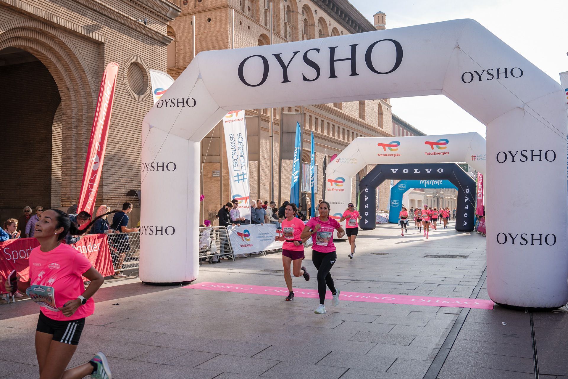 Las mejores fotos de la Carrera de la Mujer Central Lechera Asturiana de Zaragoza 2024 238