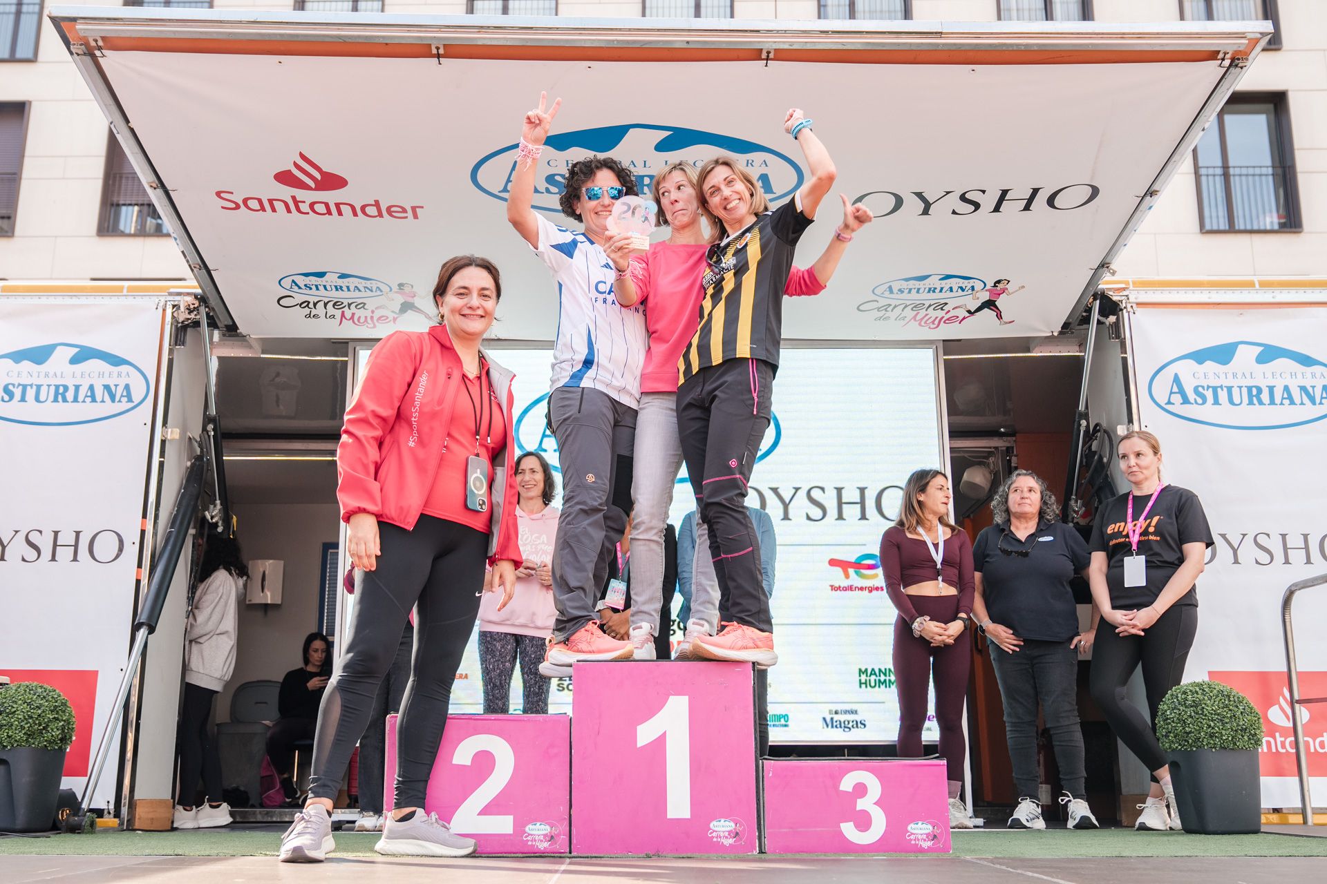 Las mejores fotos de la Carrera de la Mujer Central Lechera Asturiana de Zaragoza 2024 475
