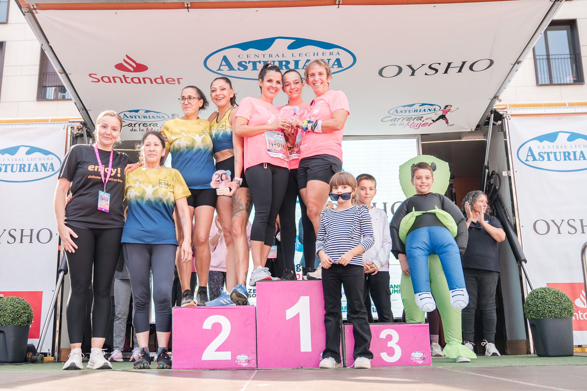 Las mejores fotos de la Carrera de la Mujer Central Lechera Asturiana de Zaragoza 2024 476