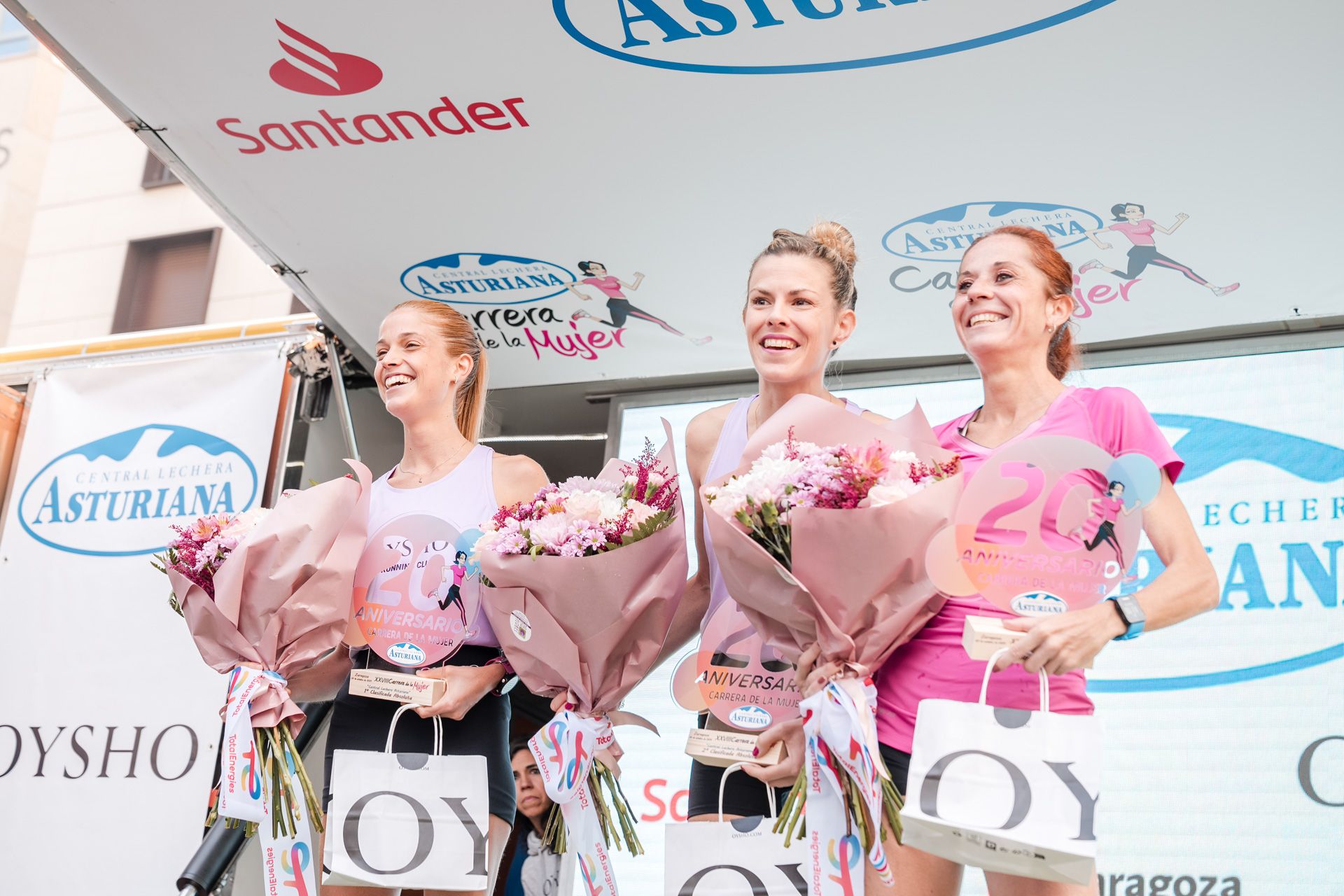 Las mejores fotos de la Carrera de la Mujer Central Lechera Asturiana de Zaragoza 2024 360