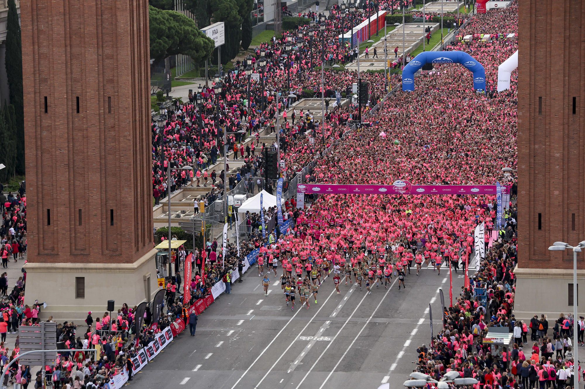 Las mejores fotos de la Carrera de la Mujer de Barcelona 2024. GL 09097
