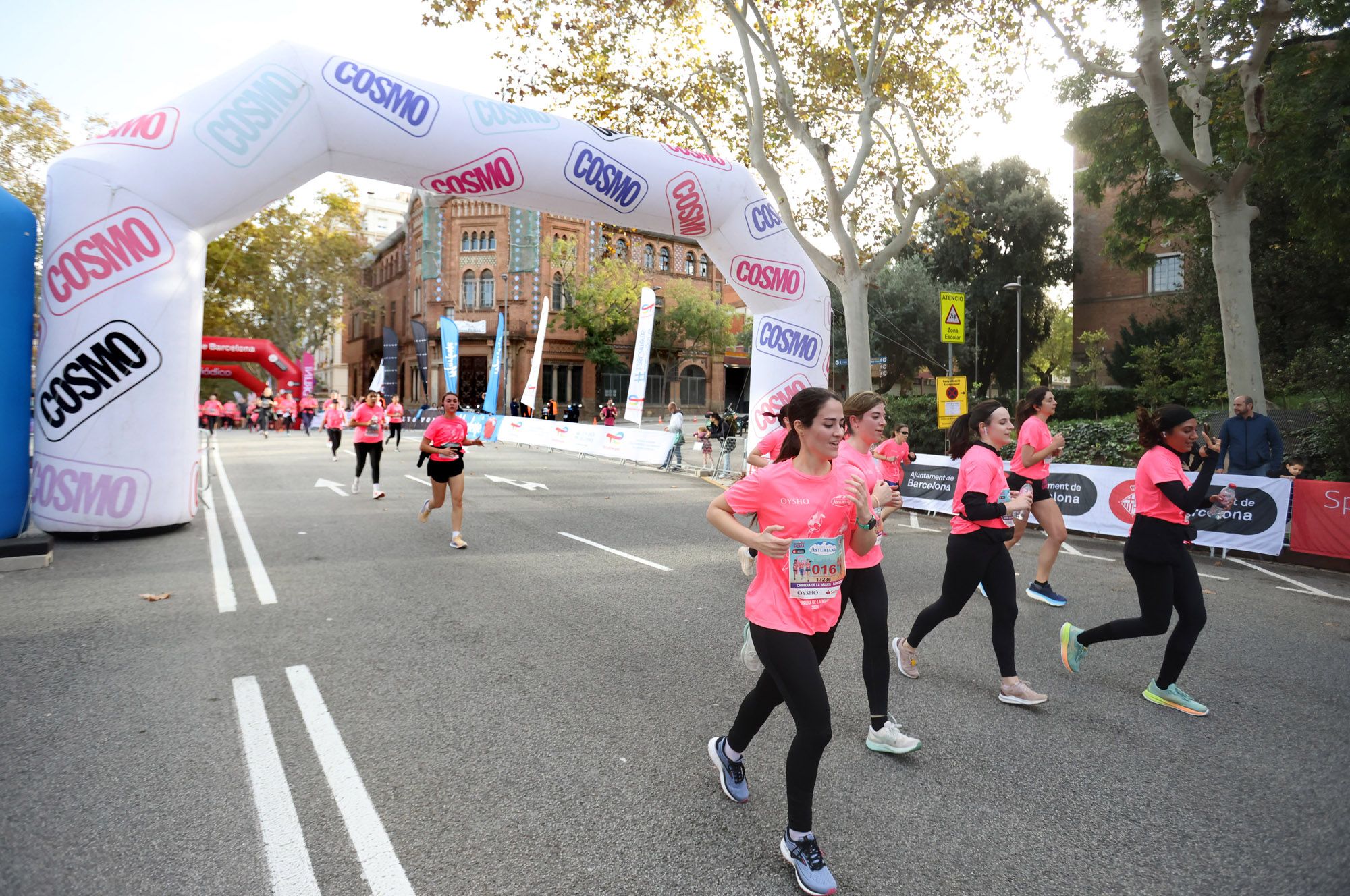 Las mejores fotos de la Carrera de la Mujer de Barcelona 2024. 3E5A8977