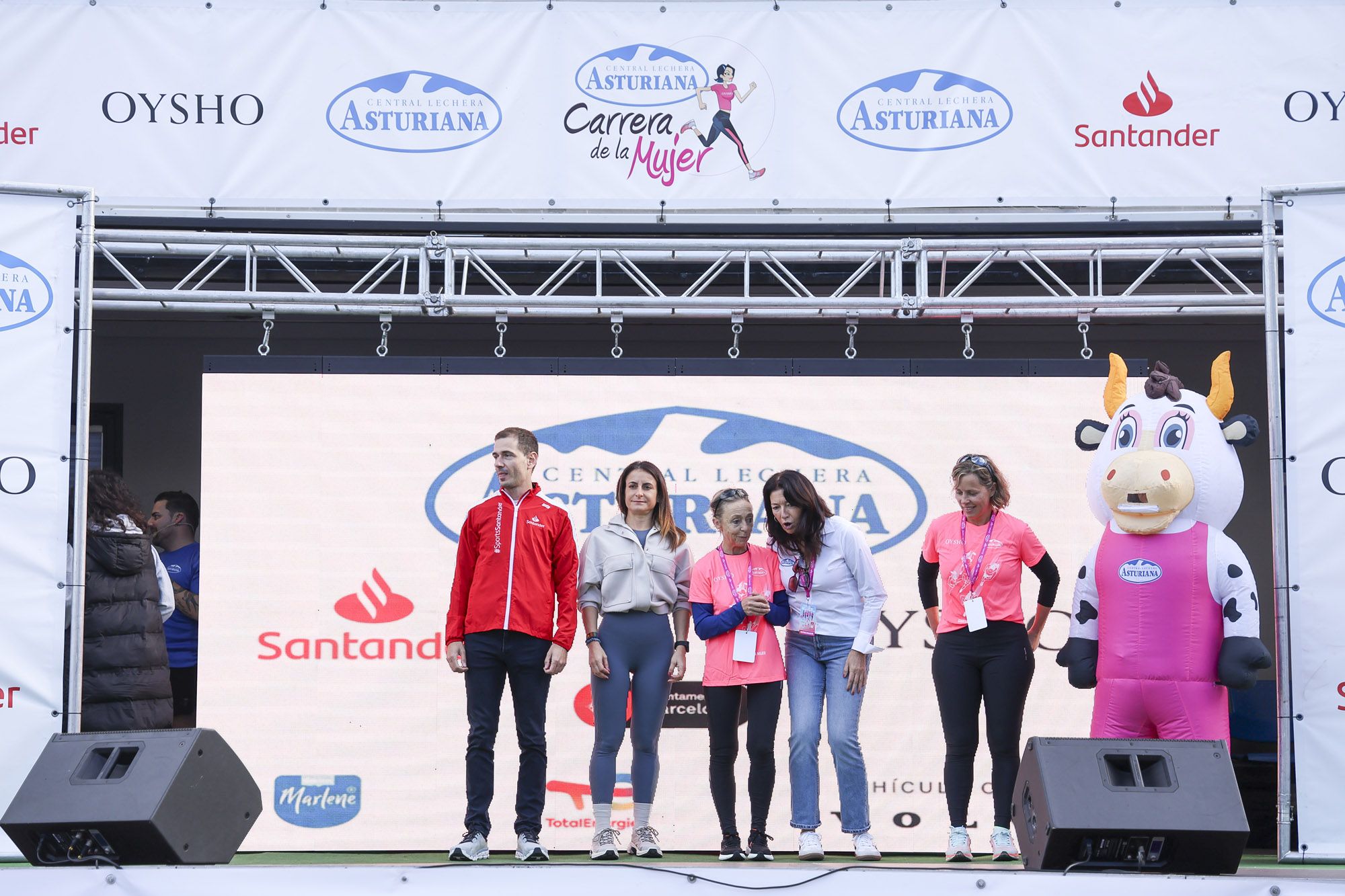 Las mejores fotos de la Carrera de la Mujer de Barcelona 2024. GL 02081