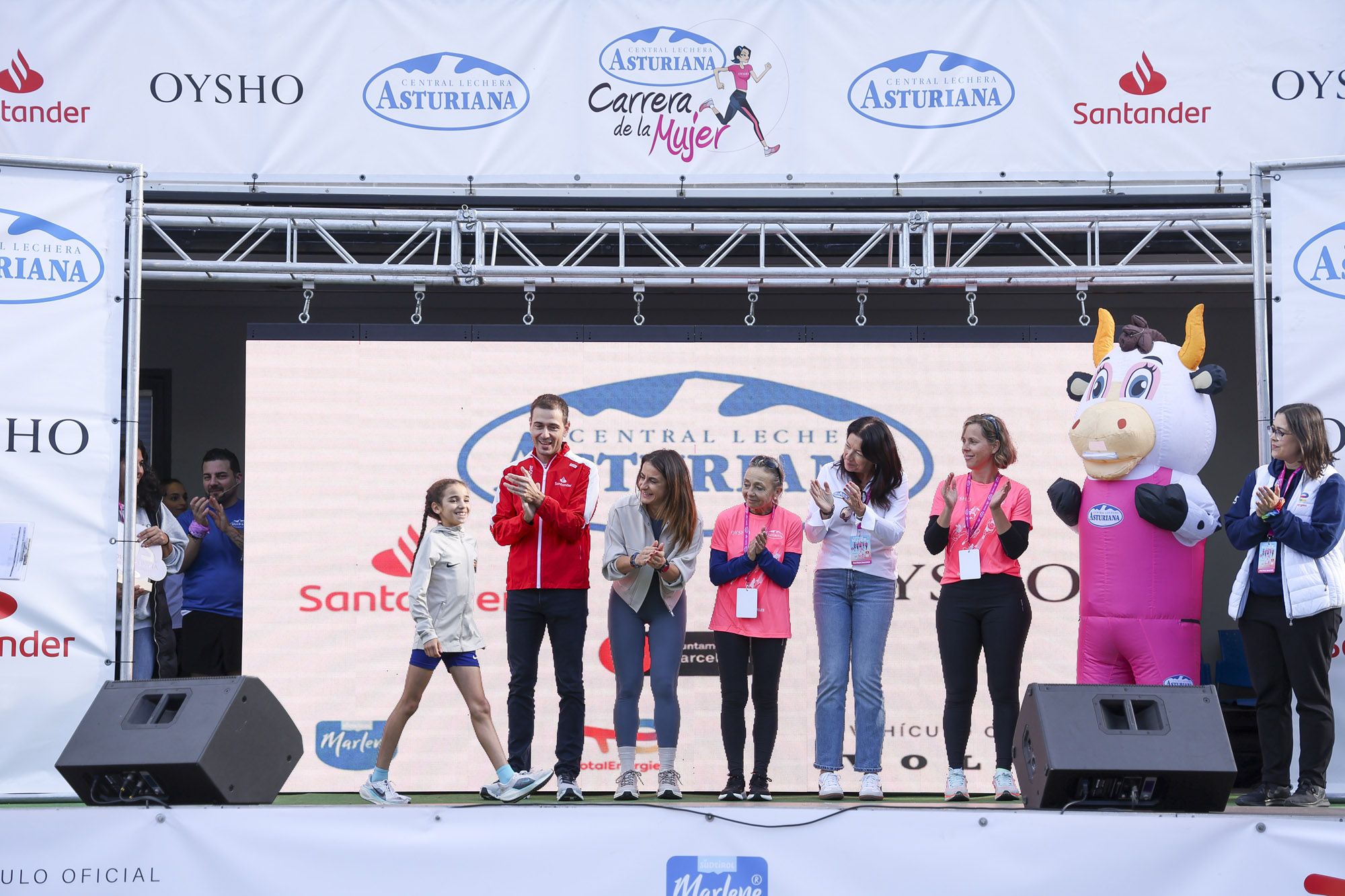 Las mejores fotos de la Carrera de la Mujer de Barcelona 2024. GL 02116