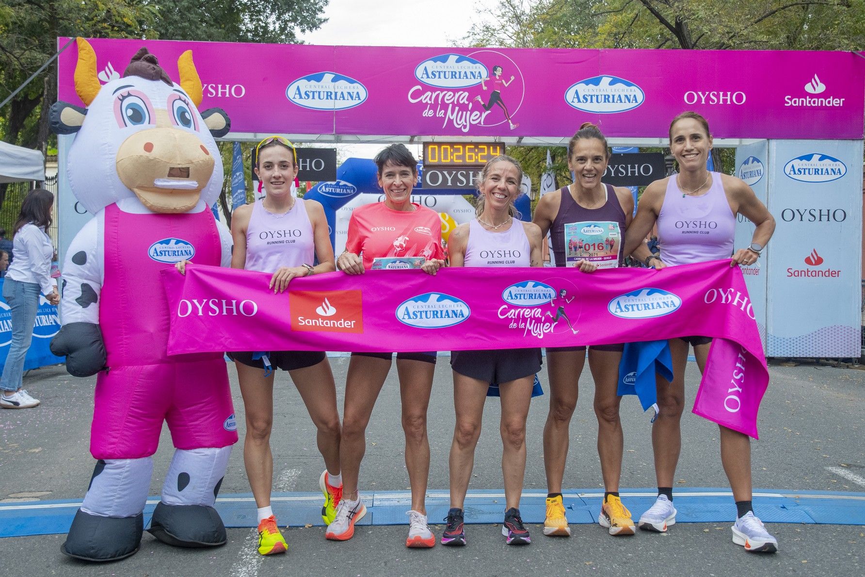 Las mejores fotos de la Carrera de la Mujer de Sevilla 2024. 141.