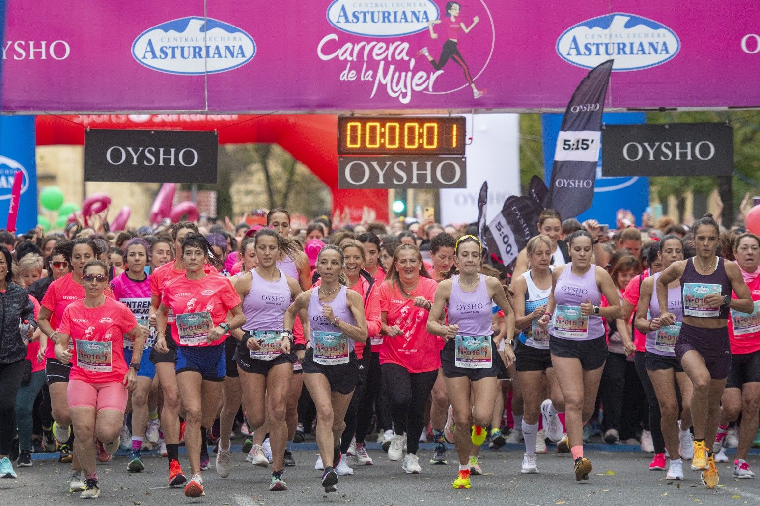 Las mejores fotos de la Carrera de la Mujer de Sevilla 2024. 038.