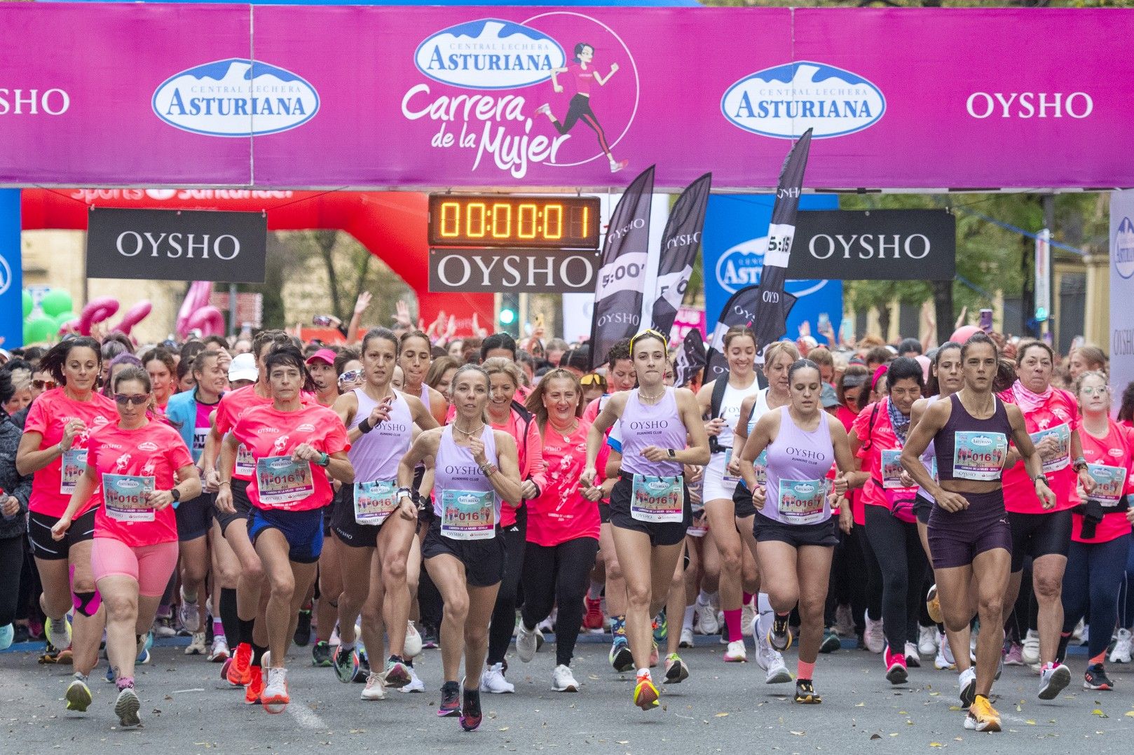 Las mejores fotos de la Carrera de la Mujer de Sevilla 2024. 039.