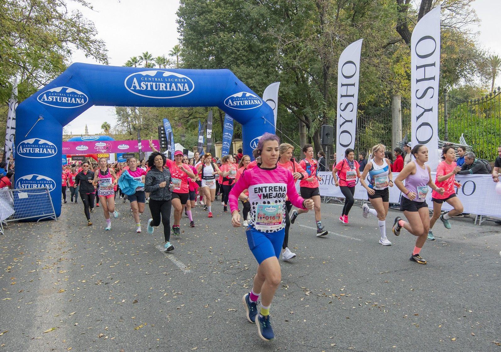 Las mejores fotos de la Carrera de la Mujer de Sevilla 2024. 042.