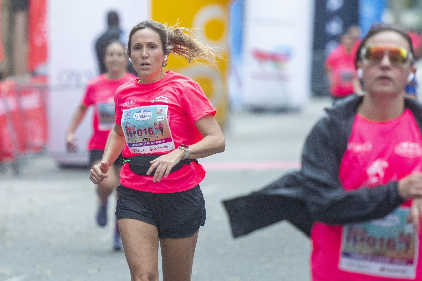 Las mejores fotos de la Carrera de la Mujer de Sevilla 2024. 172.