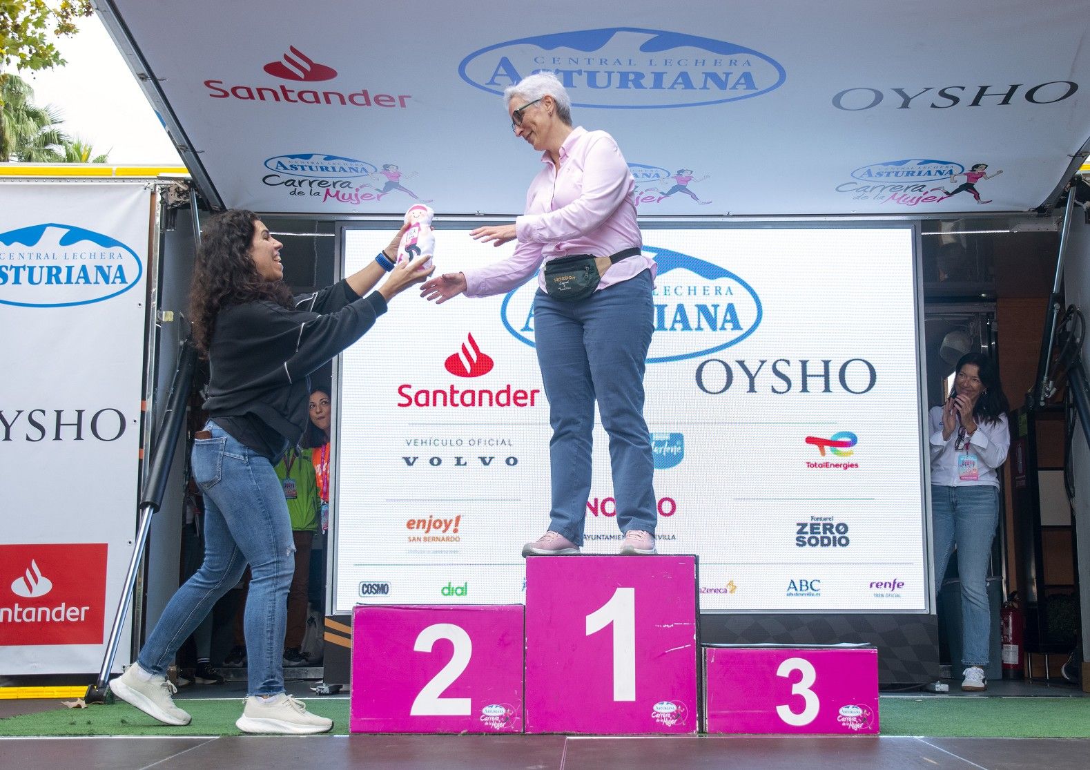 Las mejores fotos de la Carrera de la Mujer de Sevilla 2024. 335.