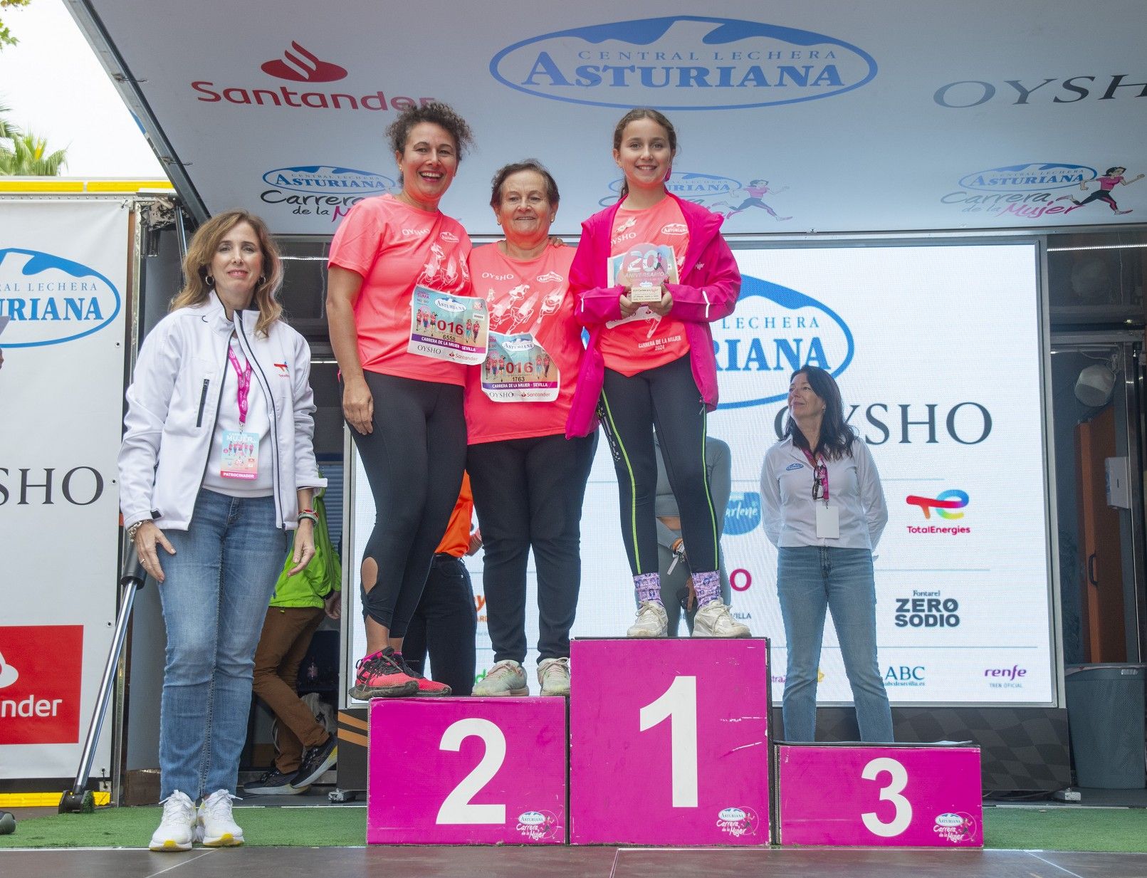 Las mejores fotos de la Carrera de la Mujer de Sevilla 2024. 352.