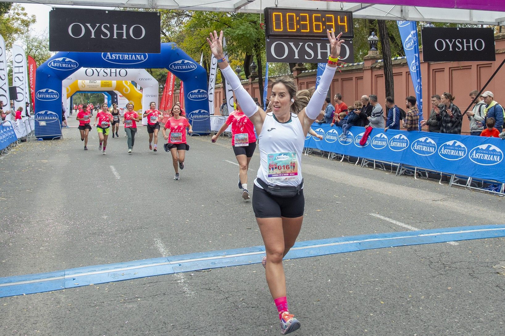 Las mejores fotos de la Carrera de la Mujer de Sevilla 2024. 204.