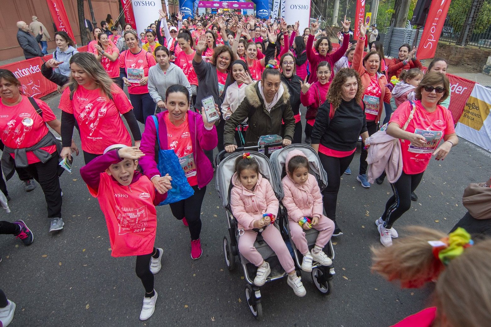 Las mejores fotos de la Carrera de la Mujer de Sevilla 2024. 121.