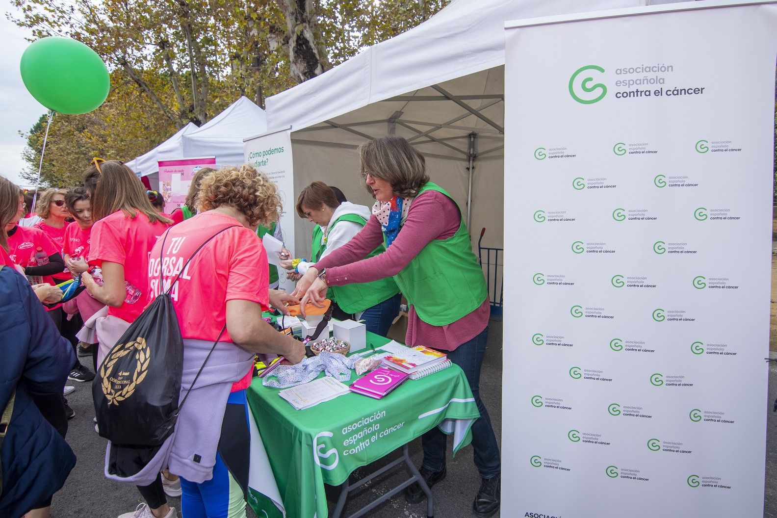 Las mejores fotos de la Carrera de la Mujer de Sevilla 2024. 266.